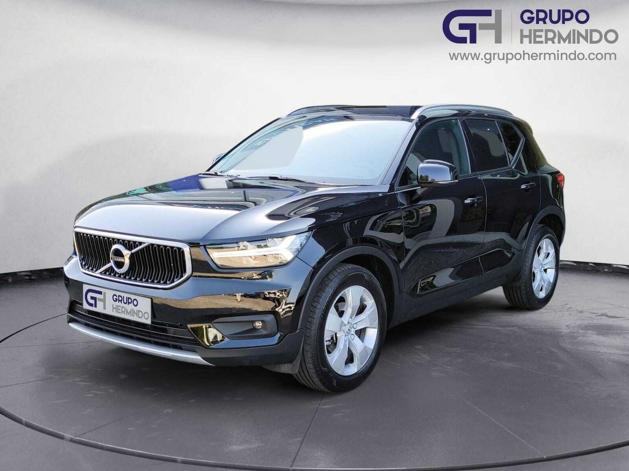 Volvo XC40 1.5 T3 MOMENTUM AUT  - Foto 2