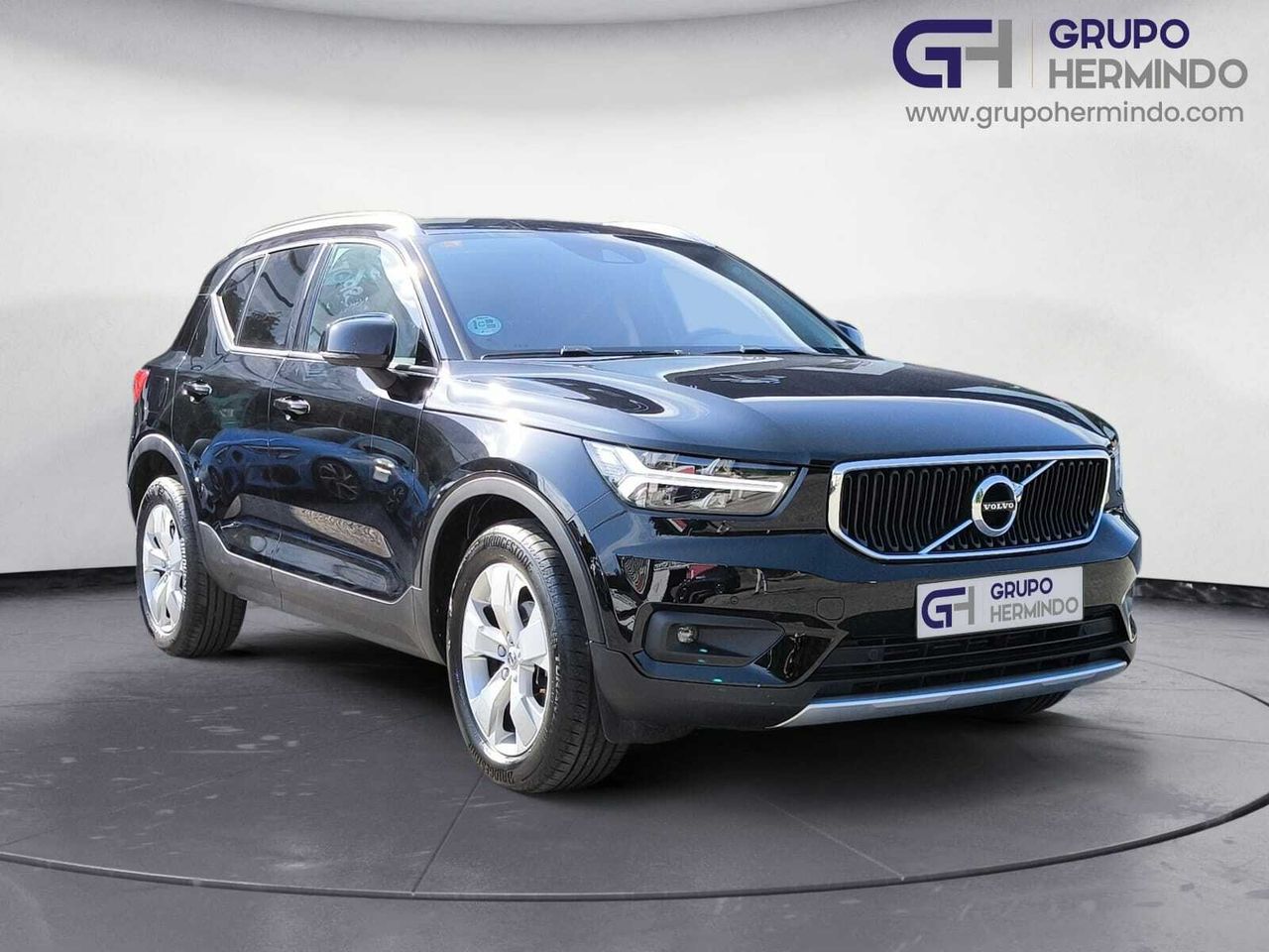 Volvo XC40 1.5 T3 MOMENTUM AUT  - Foto 2