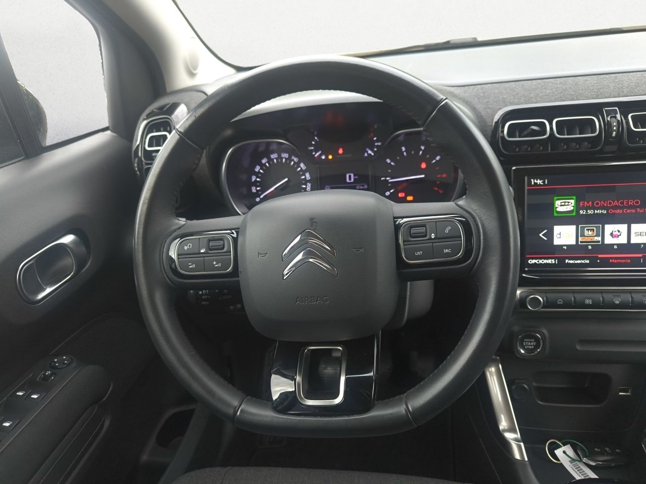 Citroën C3 Aircross BLUE HDI 110 CV SHINE  - Foto 2