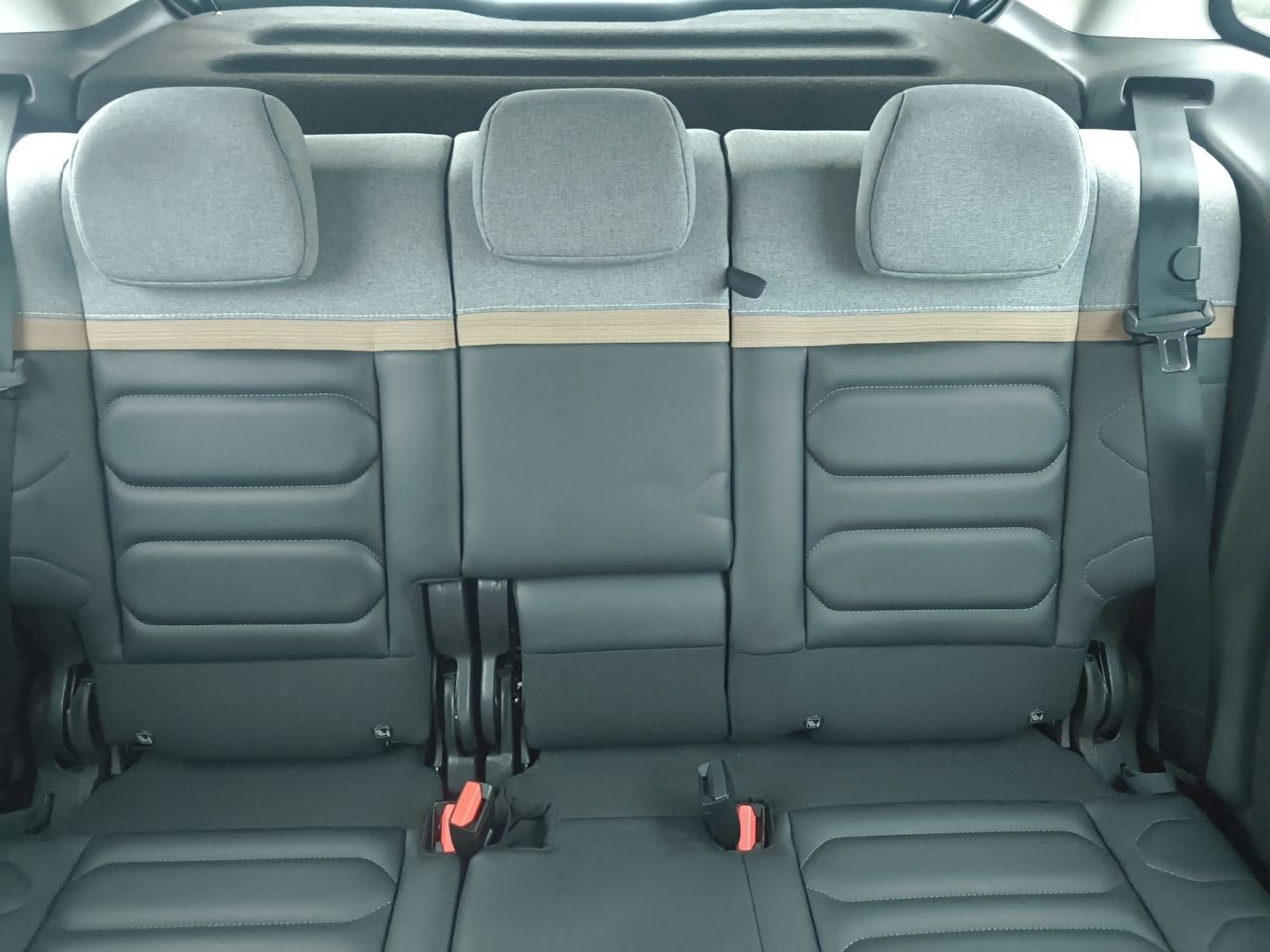 Citroën C3 Aircross BLUE HDI 110 CV SHINE  - Foto 2