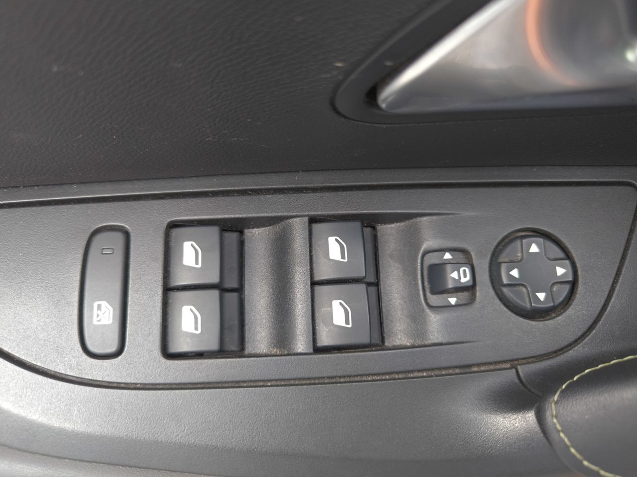 Peugeot e-2008 GT LINE ELECTRICO 136 CV  - Foto 2