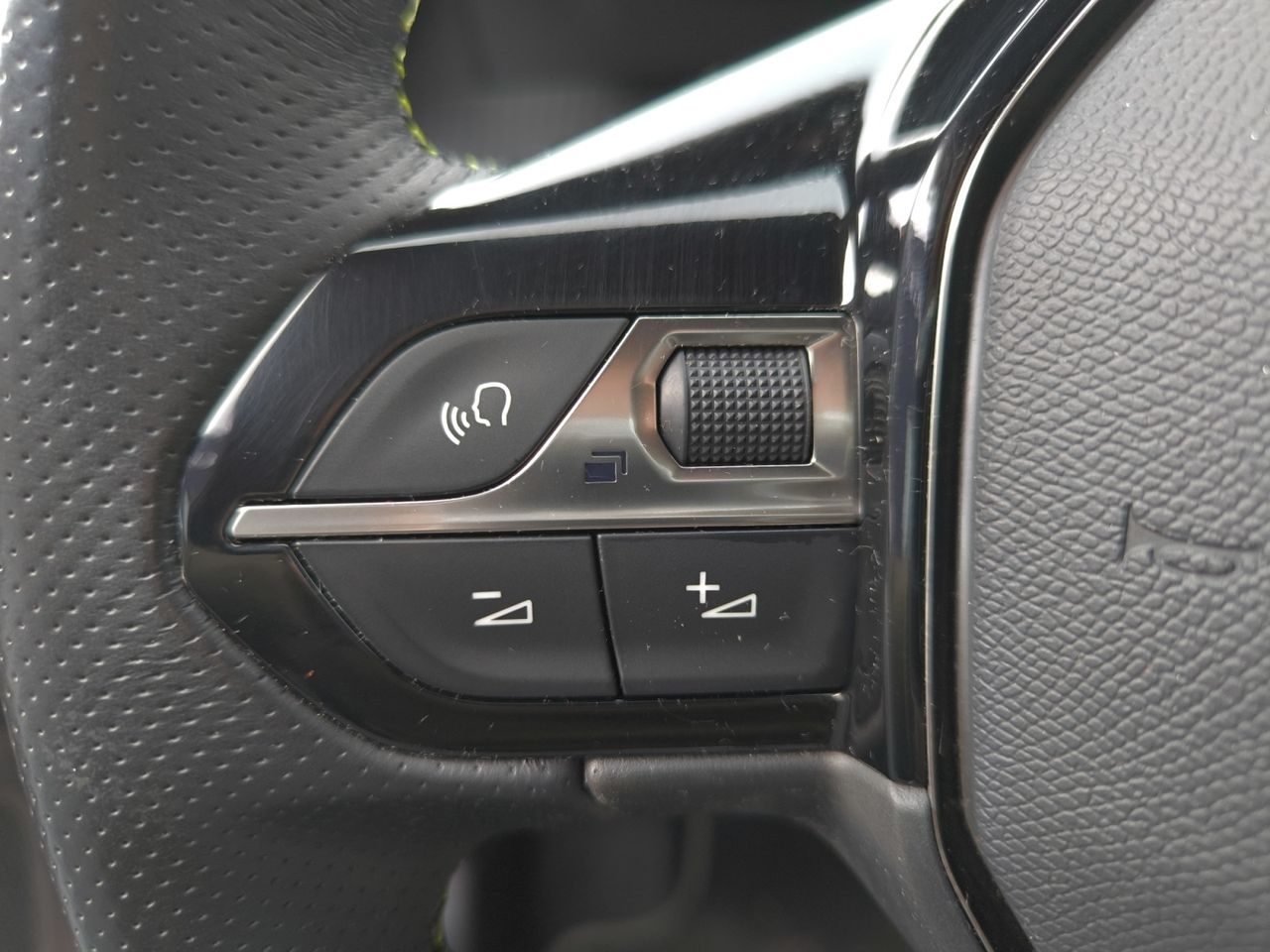 Peugeot e-2008 GT LINE ELECTRICO 136 CV  - Foto 2