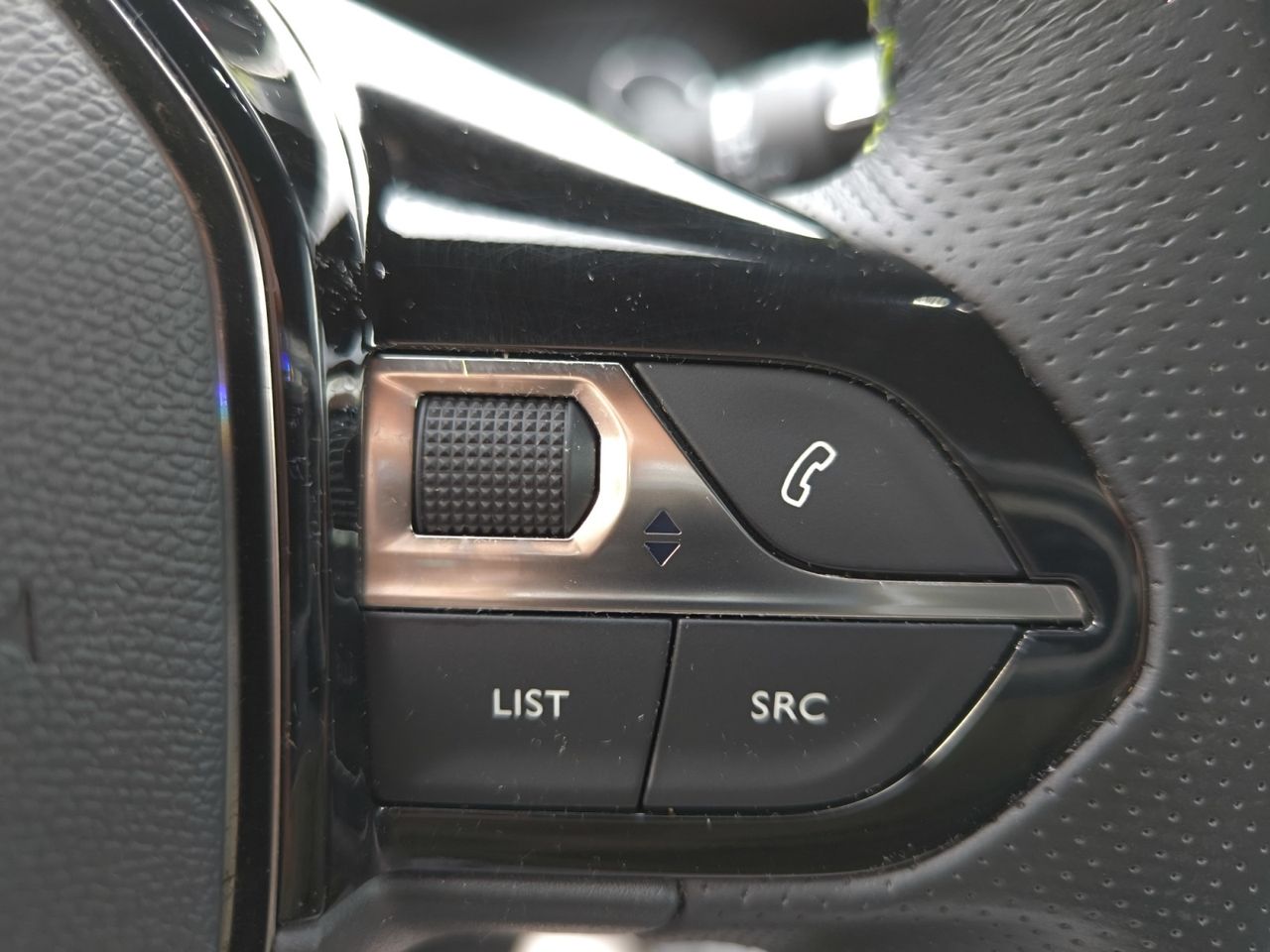 Peugeot e-2008 GT LINE ELECTRICO 136 CV  - Foto 2