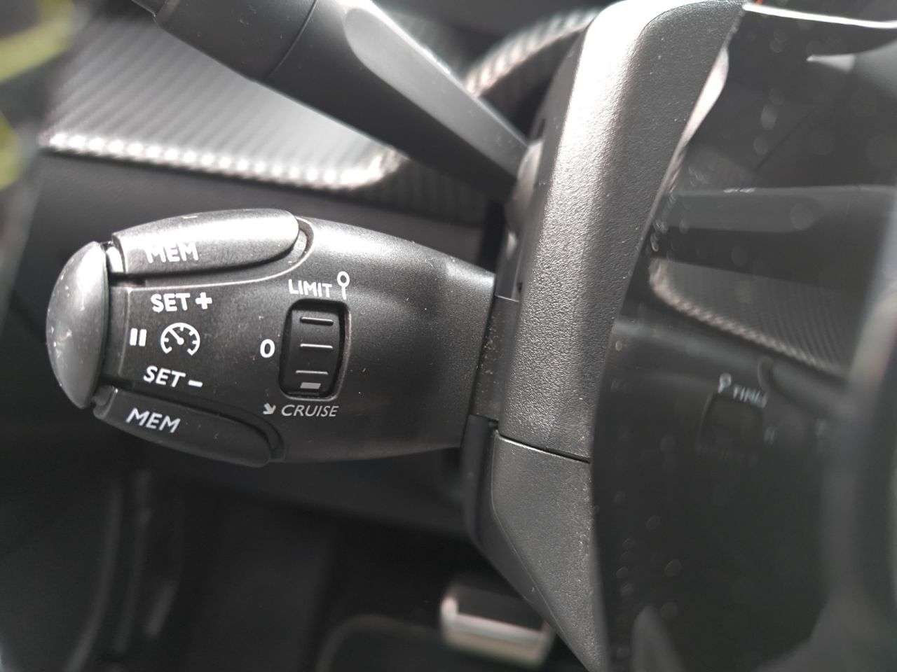 Peugeot e-2008 GT LINE ELECTRICO 136 CV  - Foto 2