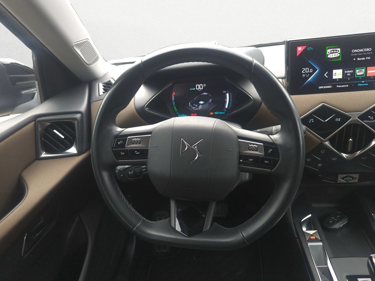 DS DS 3 CROSSBACK E TENSE SO CHIC  - Foto 2