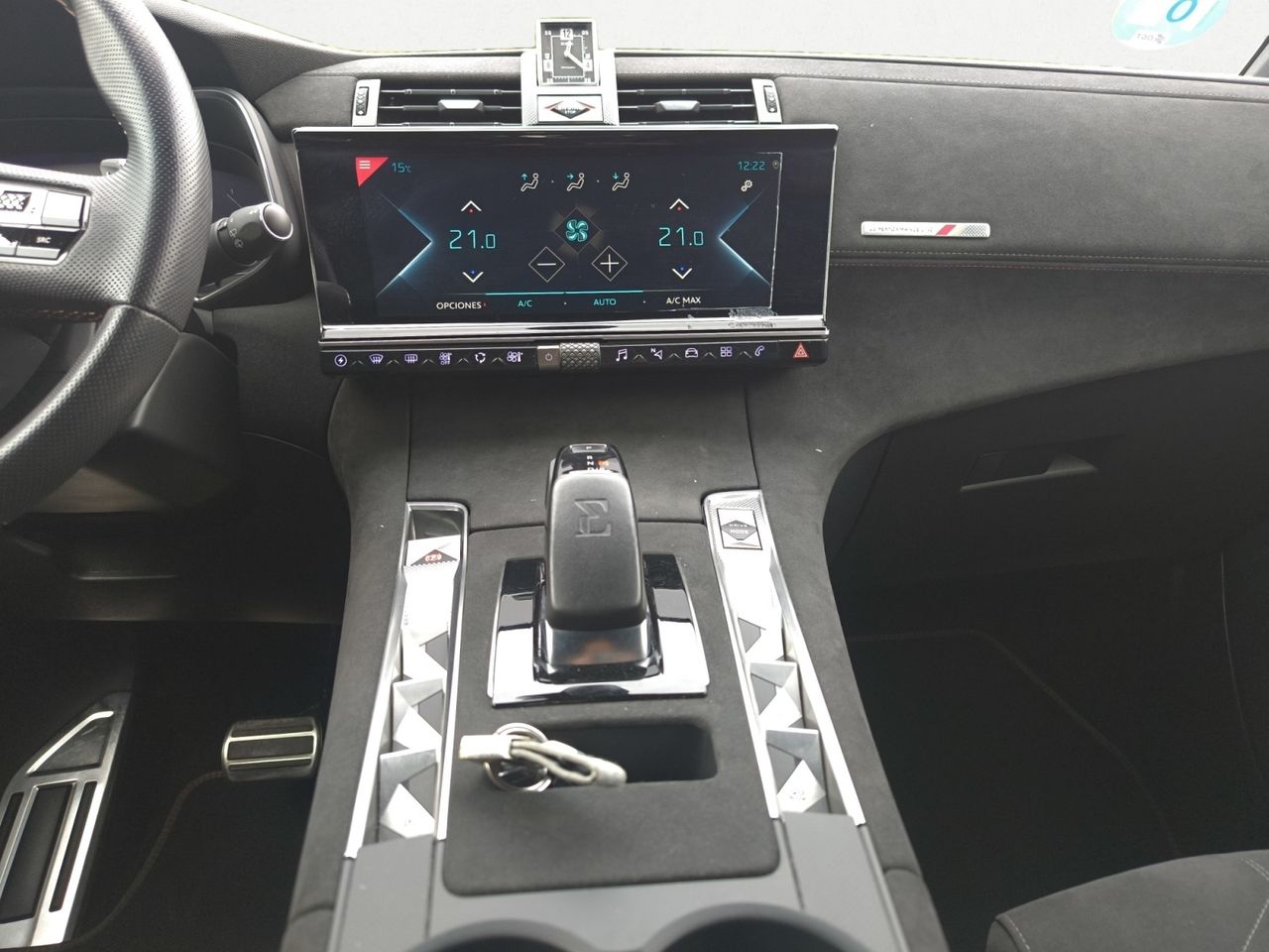 DS DS 7 CROOSBACK E TENSE 225 PERFORMANCE LINE  - Foto 2