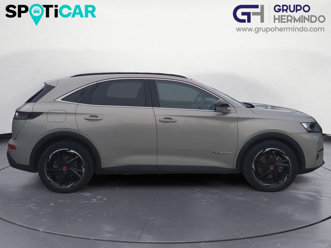 DS DS 7 CROOSBACK E TENSE 225 PERFORMANCE LINE  - Foto 2