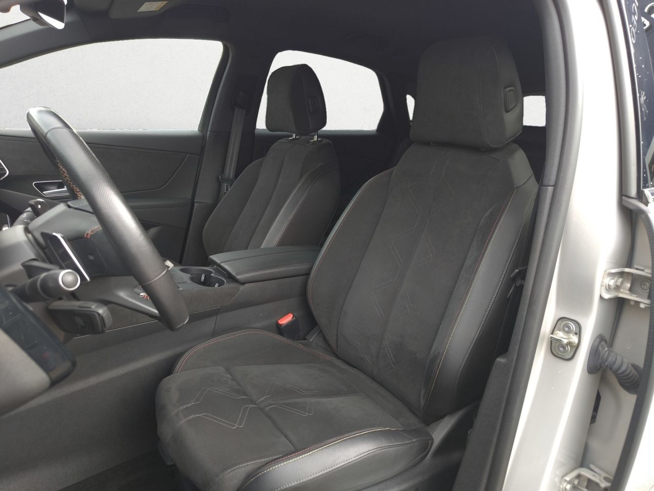 DS DS 7 CROOSBACK E TENSE 225 PERFORMANCE LINE  - Foto 2