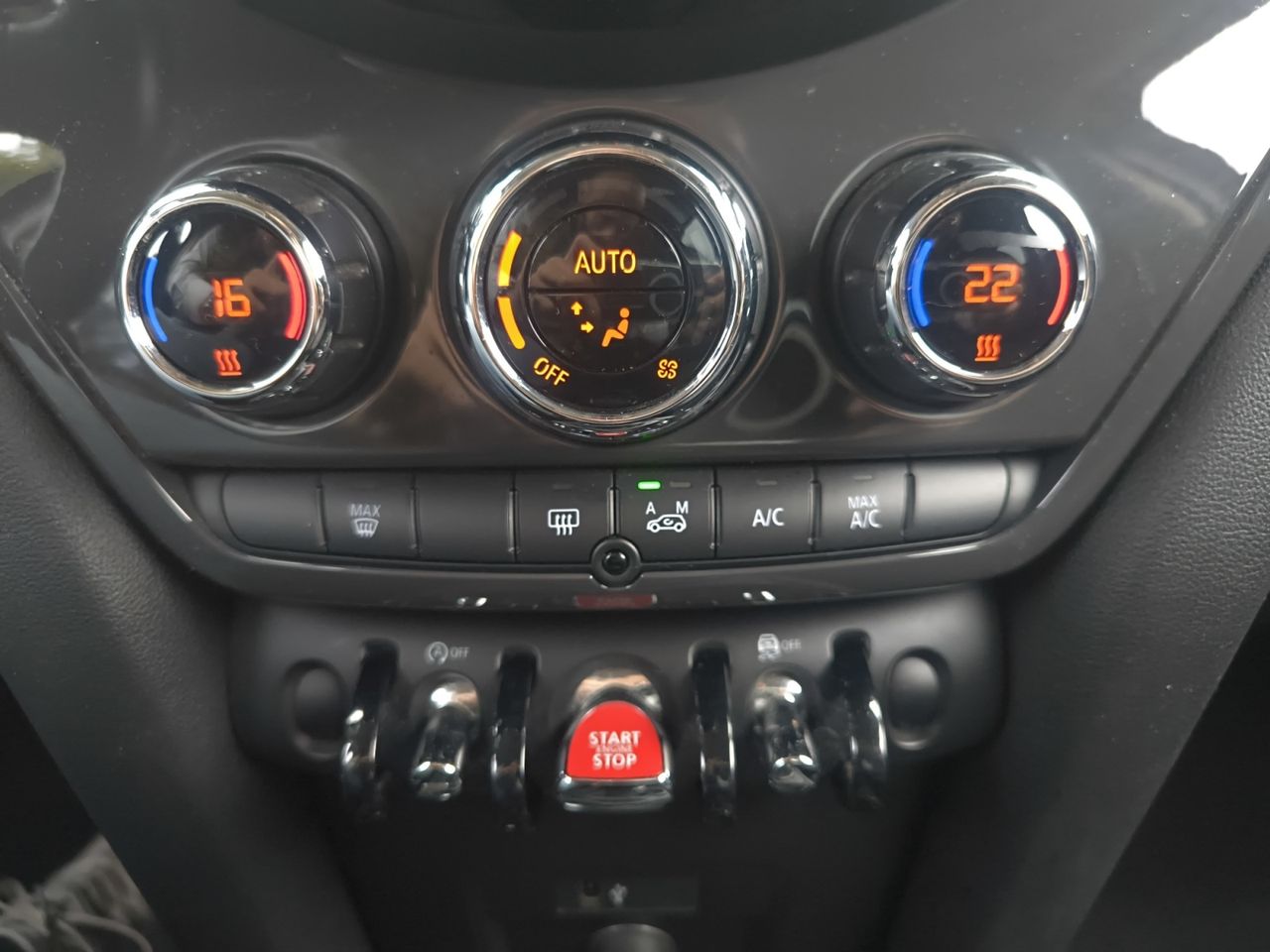 MINI Countryman ONE D  - Foto 2