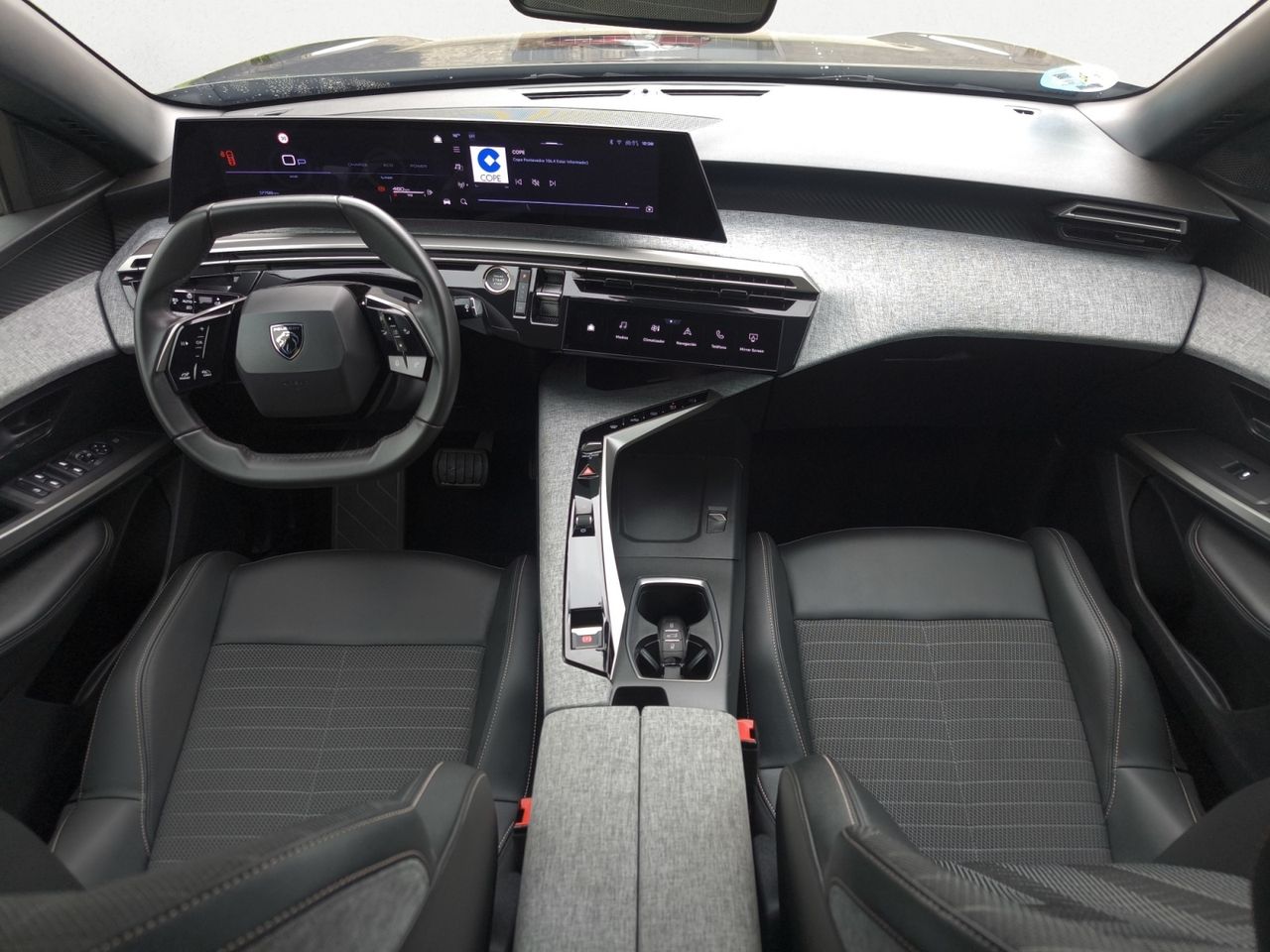 Peugeot 3008 Hybrid 3008 Allure HYBRID 145 e-DCS6  - Foto 2