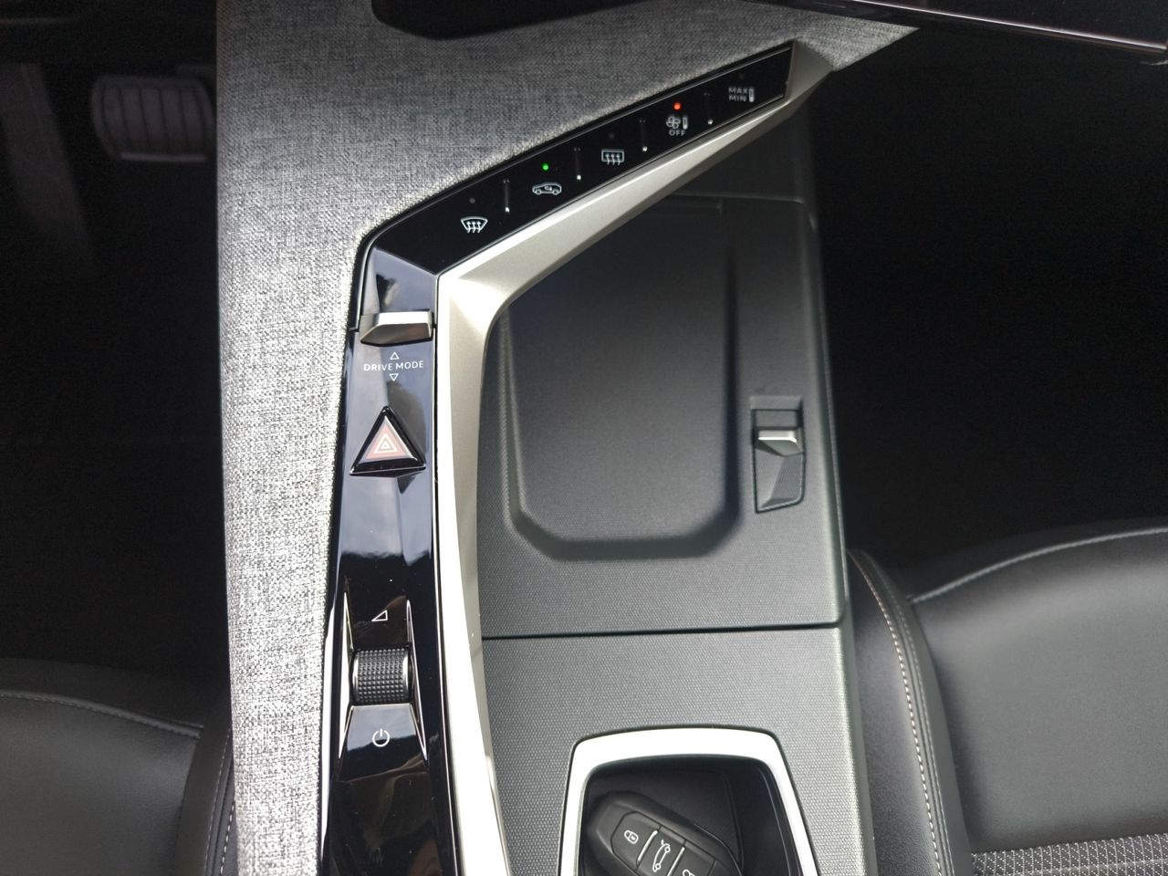 Peugeot 3008 Hybrid 3008 Allure HYBRID 145 e-DCS6  - Foto 2