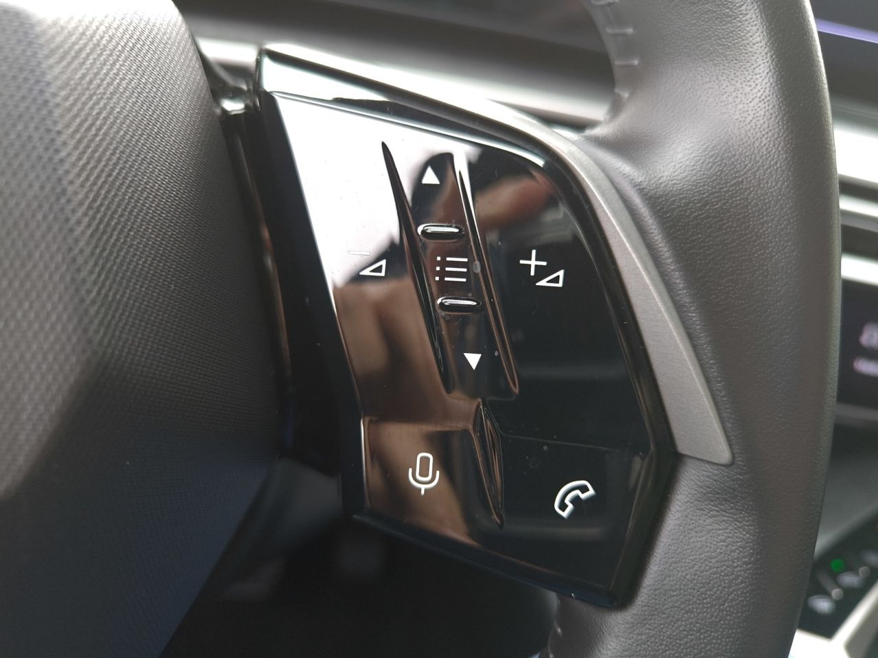 Peugeot 3008 Hybrid 3008 Allure HYBRID 145 e-DCS6  - Foto 2