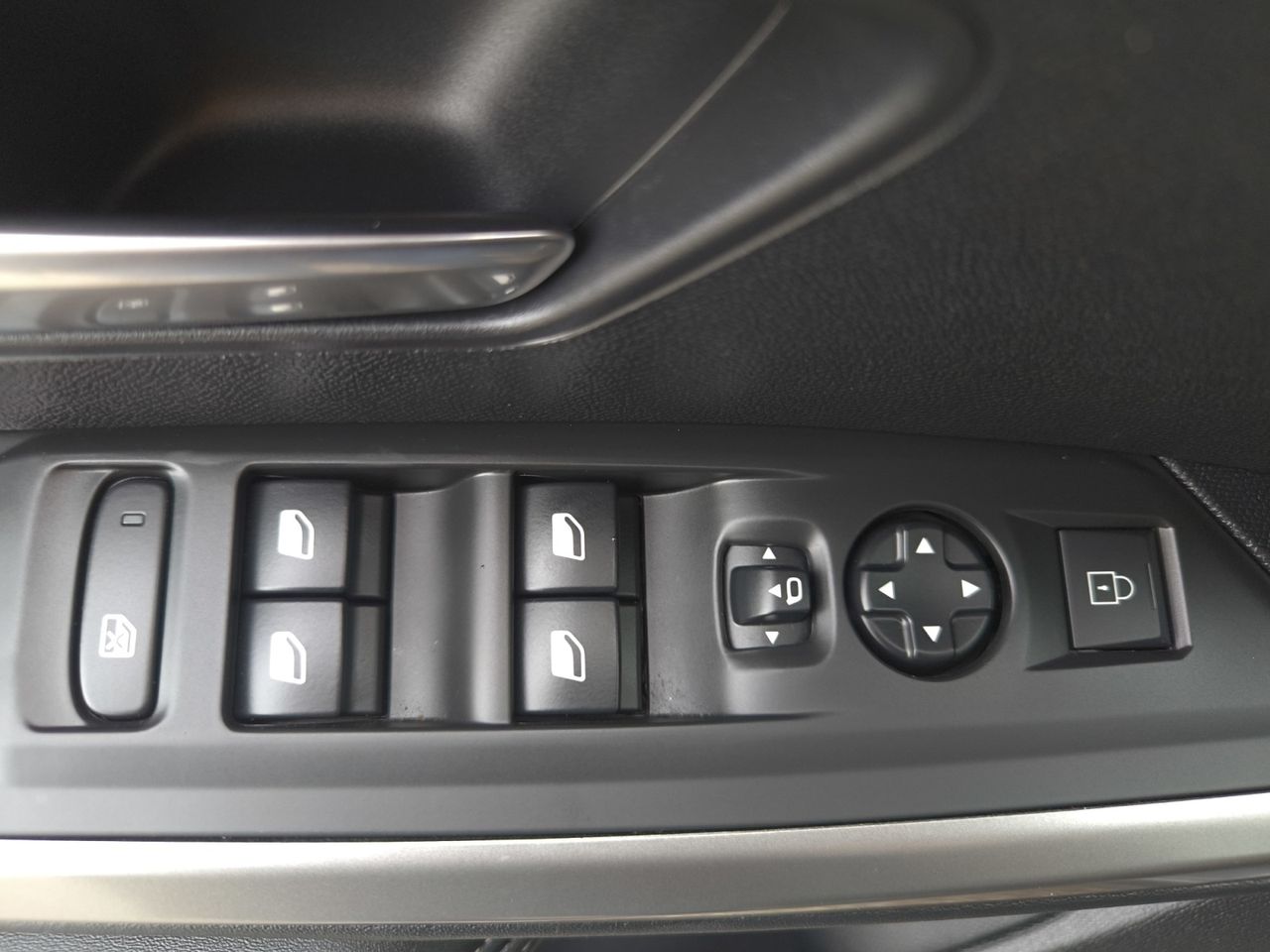 Peugeot 3008 Hybrid 3008 Allure HYBRID 145 e-DCS6  - Foto 2