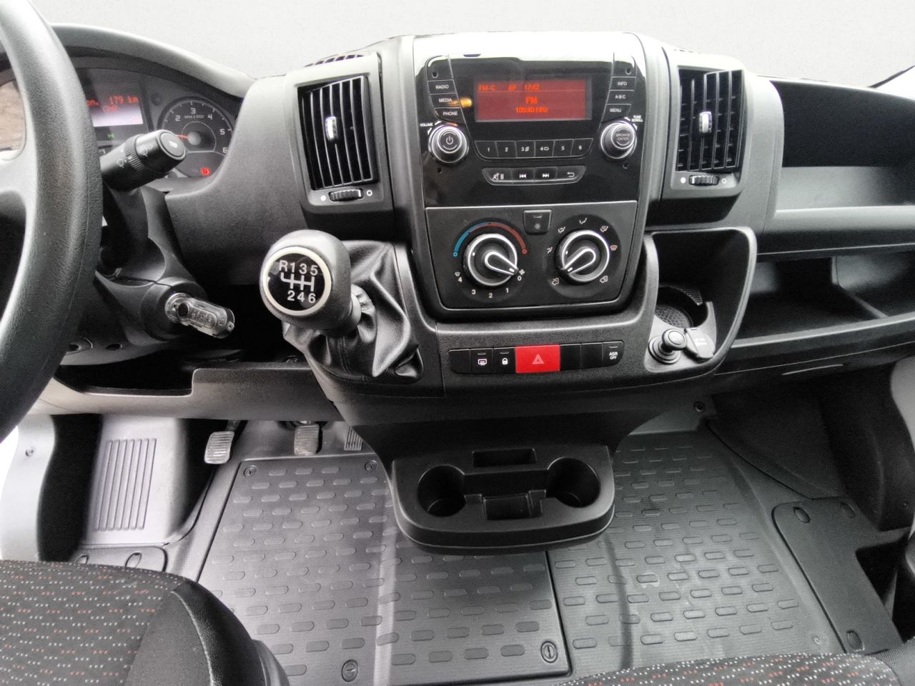 Citroën Jumper JUMPER 33L2H1  - Foto 2