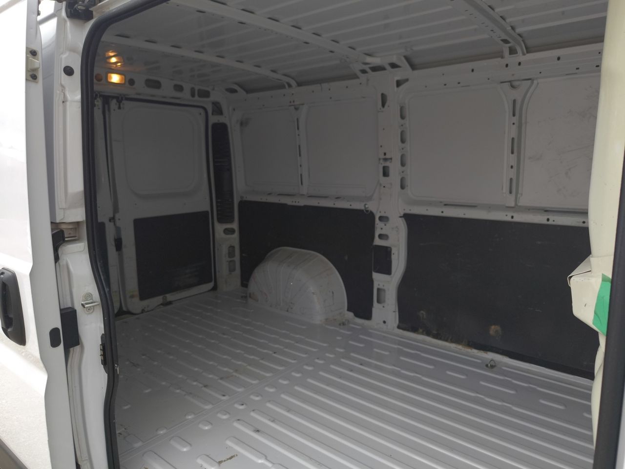 Citroën Jumper JUMPER 33L2H1  - Foto 2