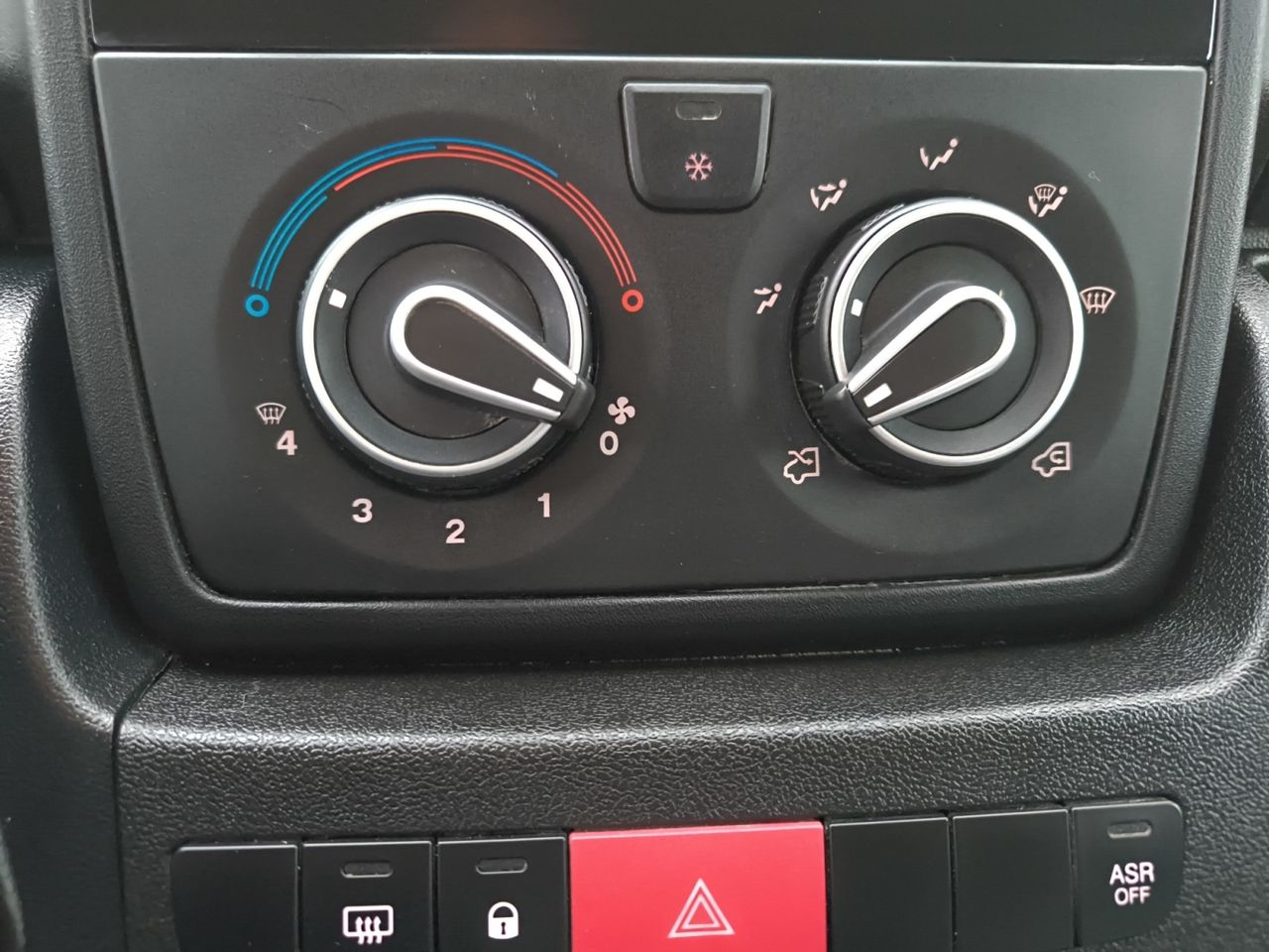 Citroën Jumper JUMPER 33L2H1  - Foto 2