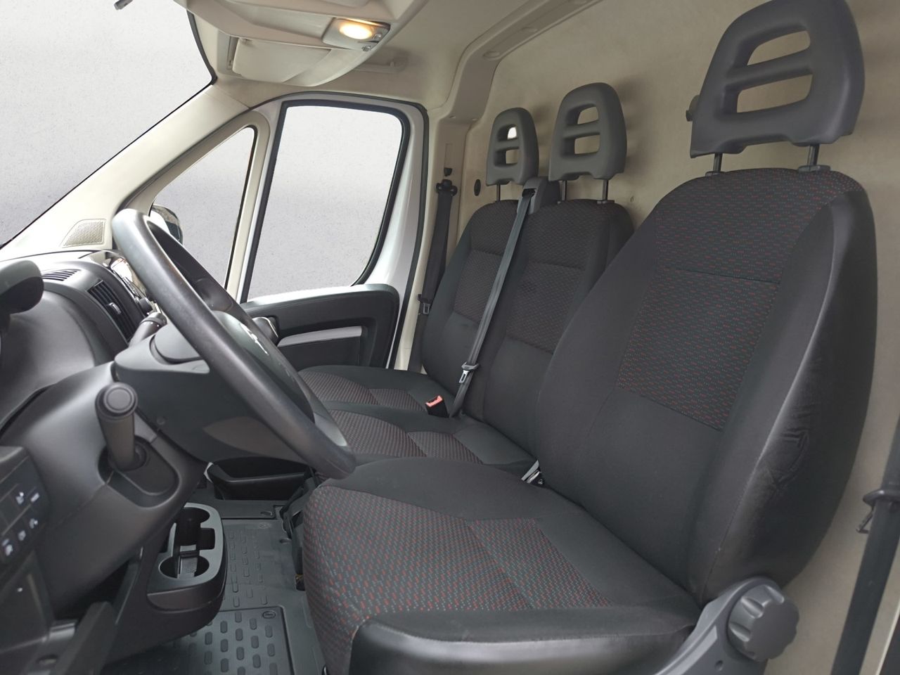 Citroën Jumper JUMPER 33L2H1  - Foto 2