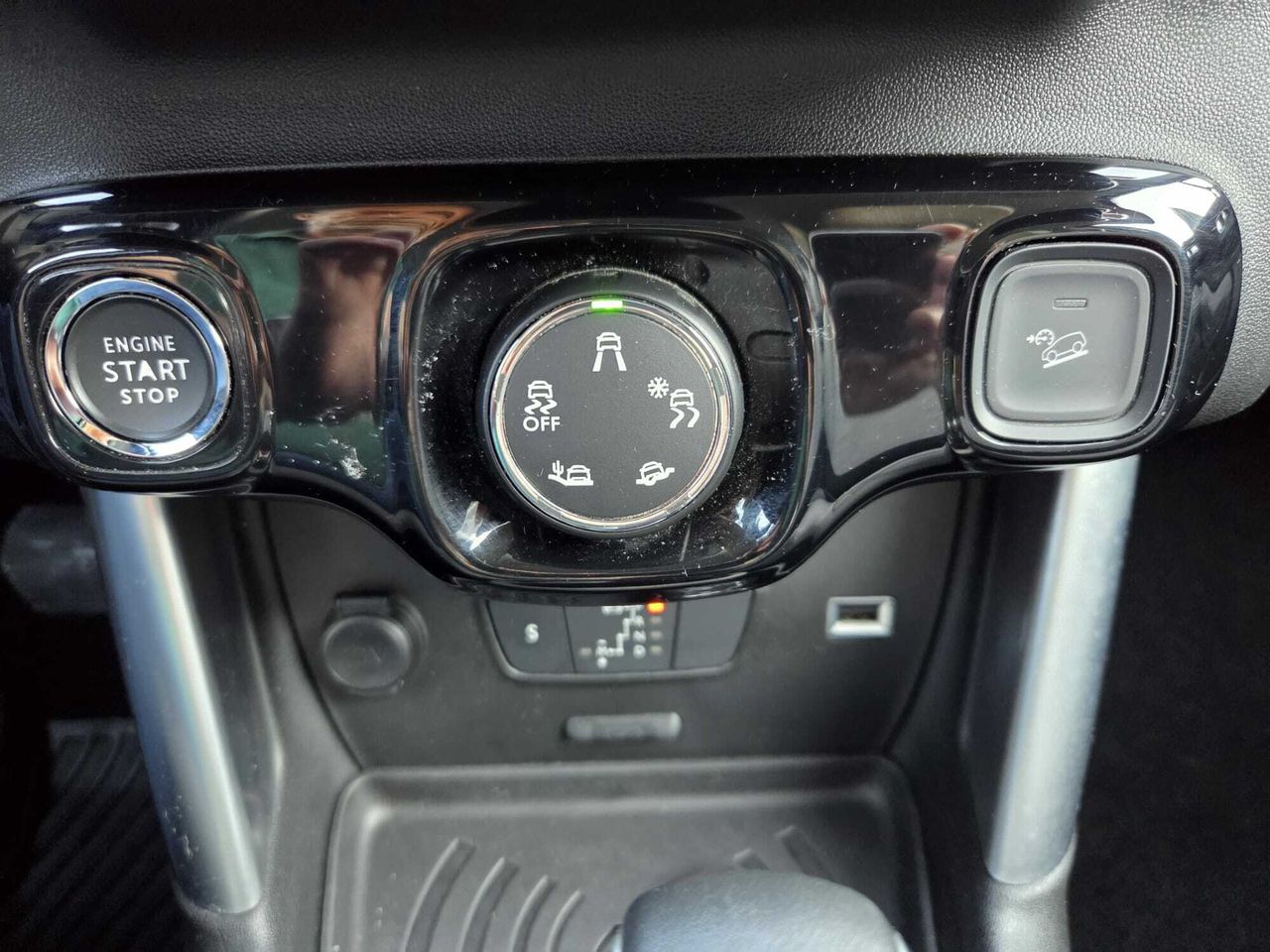 Citroën C3 Aircross SHINE BLUE HDI 120 CV EAT6  - Foto 2