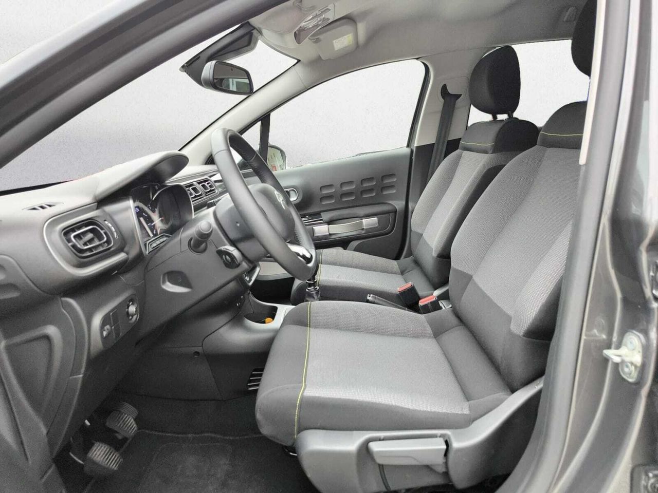 Citroën C3 BLUE HDI 100 CV SHINE  - Foto 2