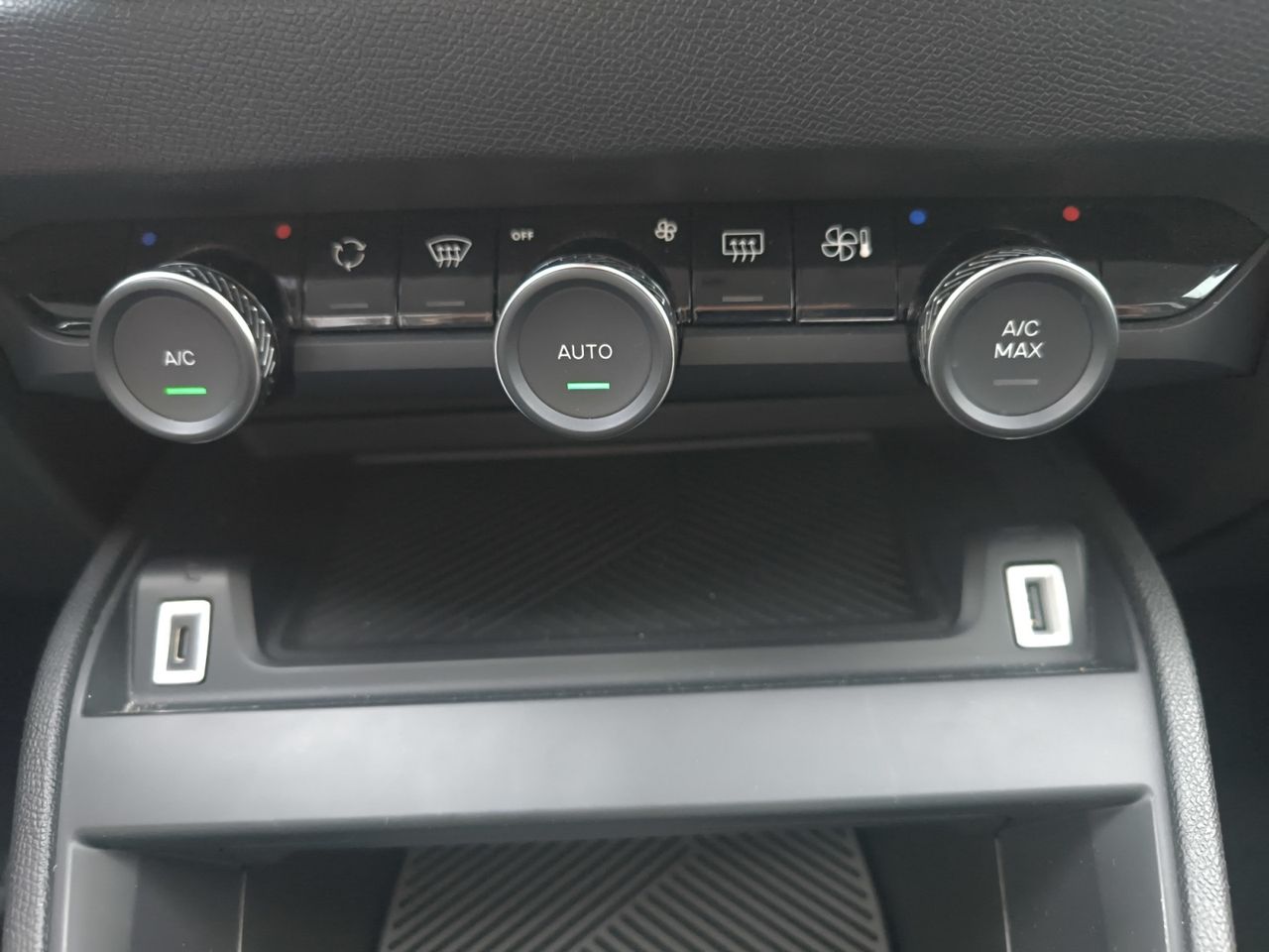 Citroën C4 FEEL PACK PURE TECH 130 CV  - Foto 2