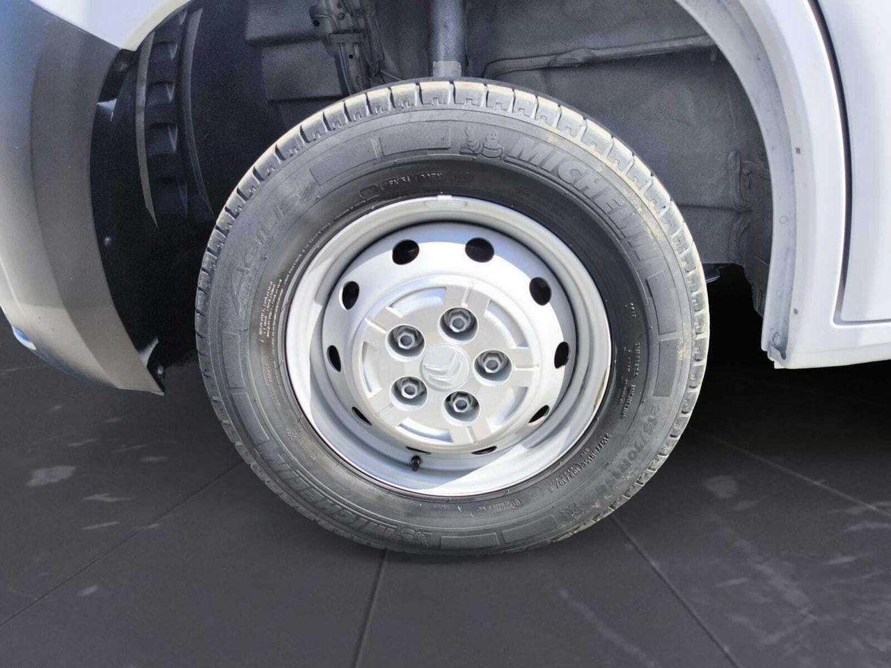 Citroën Jumper FG 35 L3 H2 BLUE HDI 140 CV 6 VEL  - Foto 2