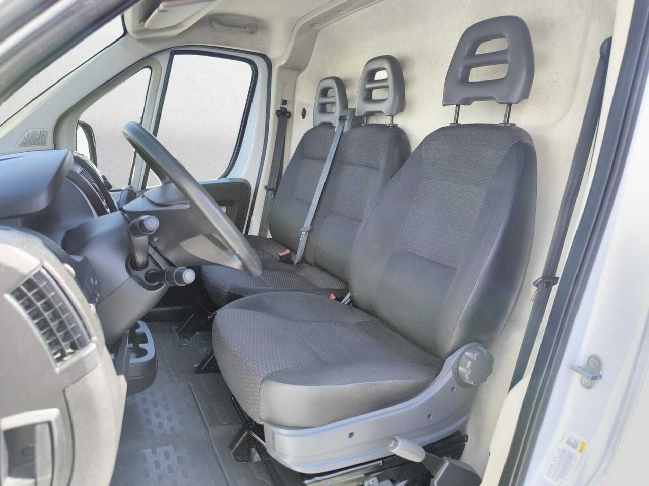 Citroën Jumper FG 35 L3 H2 BLUE HDI 140 CV 6 VEL  - Foto 2