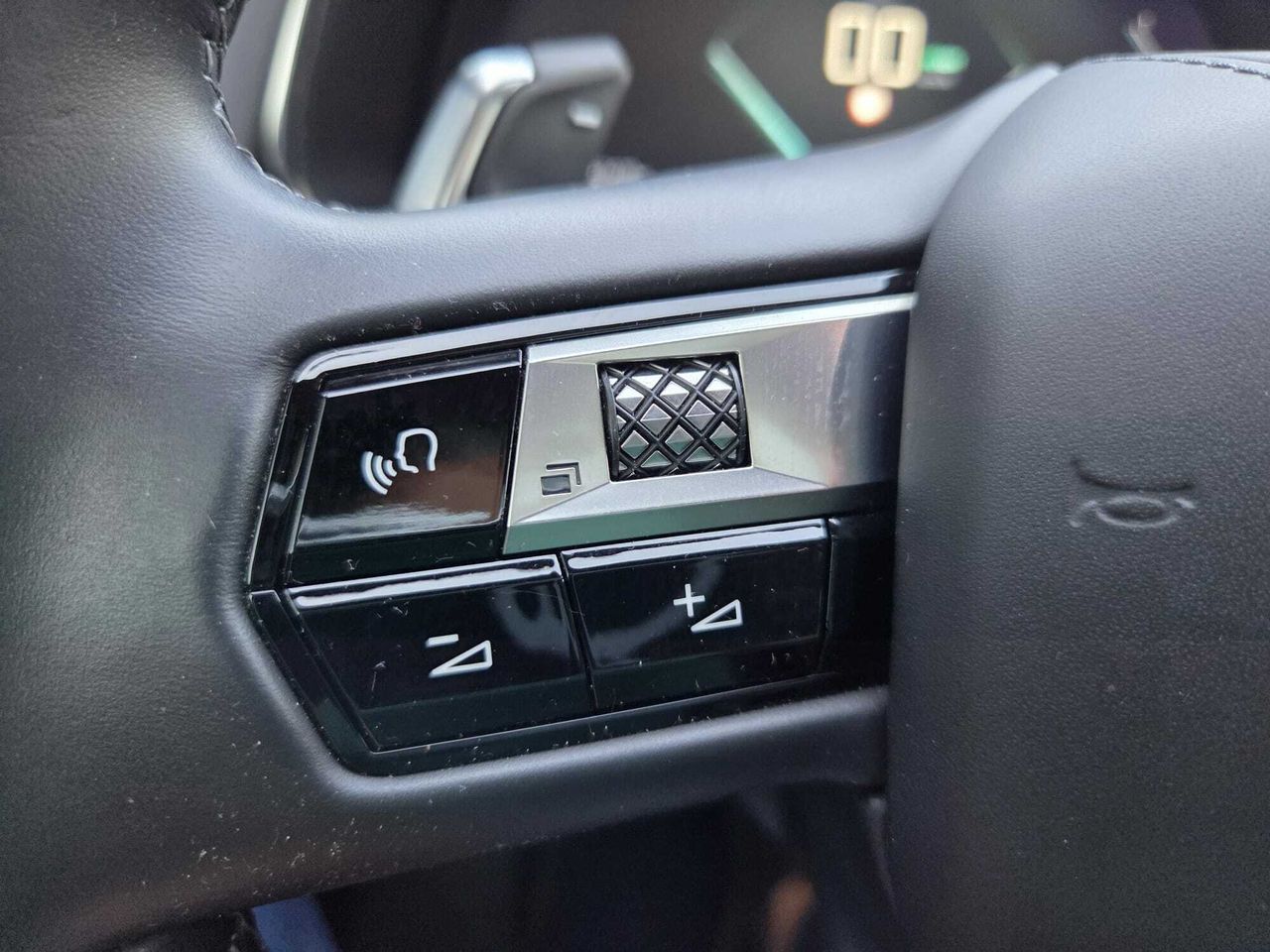 DS DS 7 CROSSBACK E TENSE 4X4 GRAND CHIC  - Foto 2