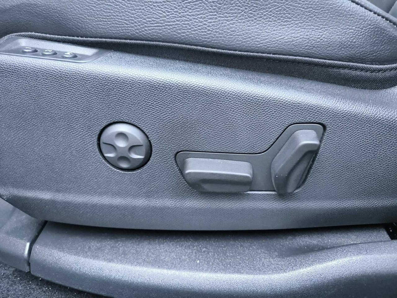 DS DS 7 ETENSE 225 RIVOLI EAT8  - Foto 2