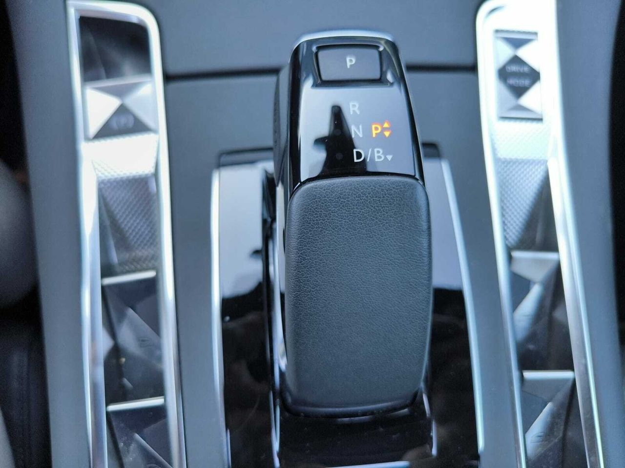 DS DS 7 ETENSE 225 RIVOLI EAT8  - Foto 2