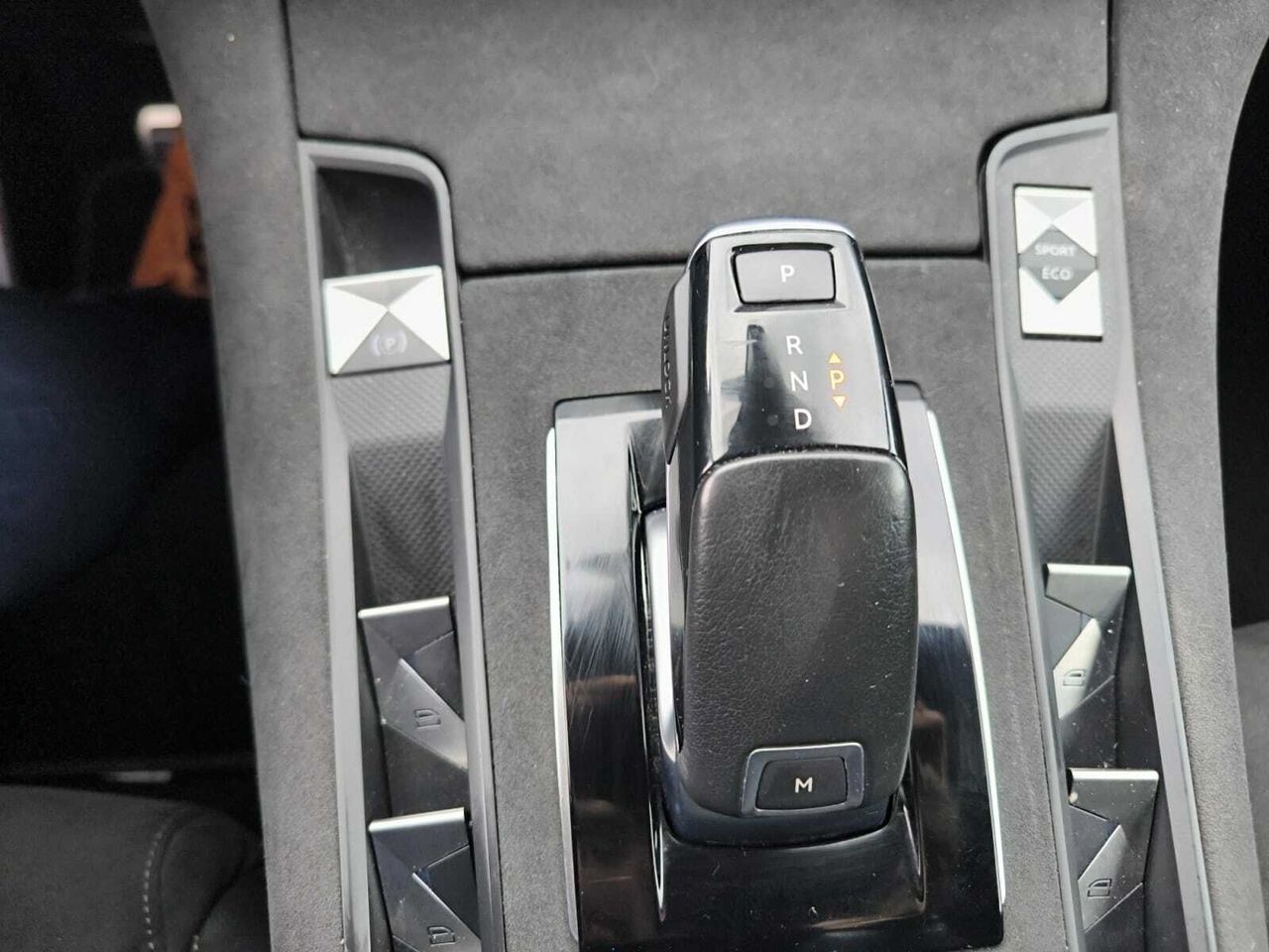 DS DS 7 PERFORMANCE LINE BLUE HDI 130 CV EAT8  - Foto 2