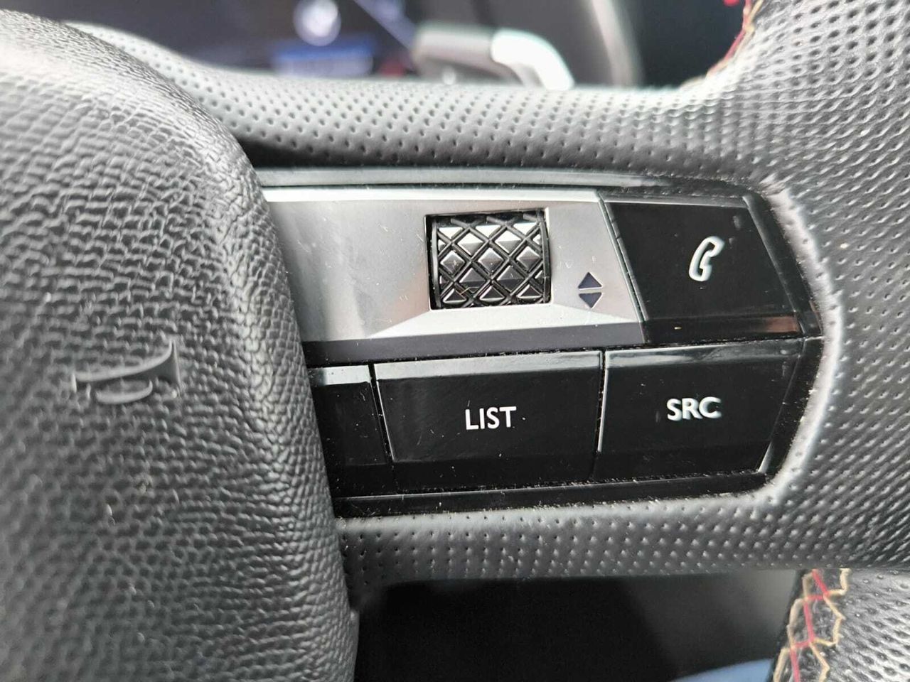 DS DS 7 PERFORMANCE LINE BLUE HDI 130 CV EAT8  - Foto 2