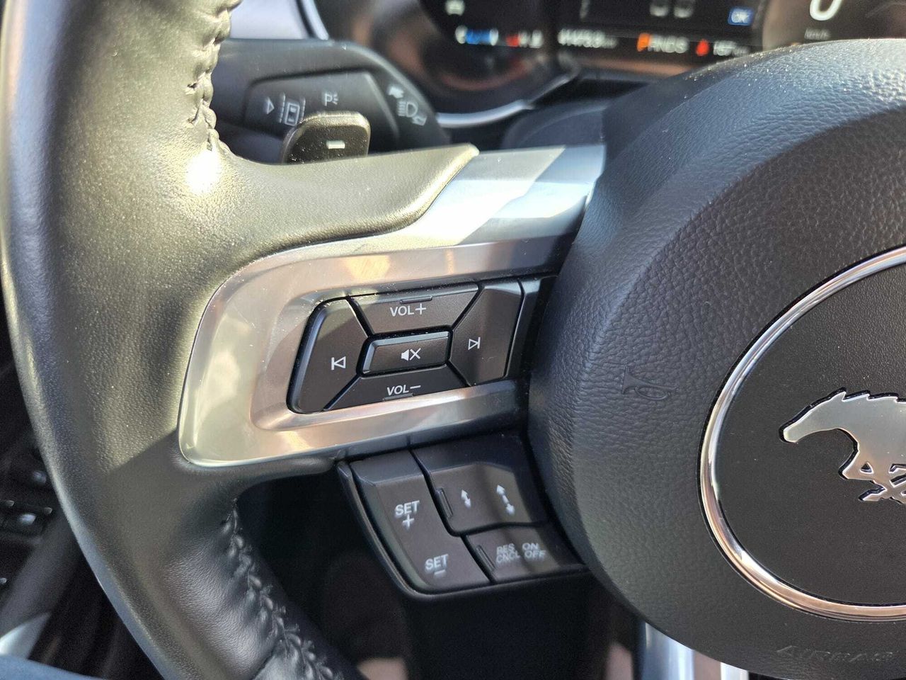 Ford Mustang CONVERTIBLE GT 5.0 TI-VCT 445 CV AT10 E6DT  - Foto 2