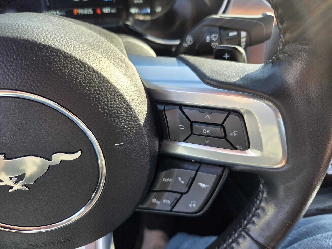 Ford Mustang CONVERTIBLE GT 5.0 TI-VCT 445 CV AT10 E6DT  - Foto 2