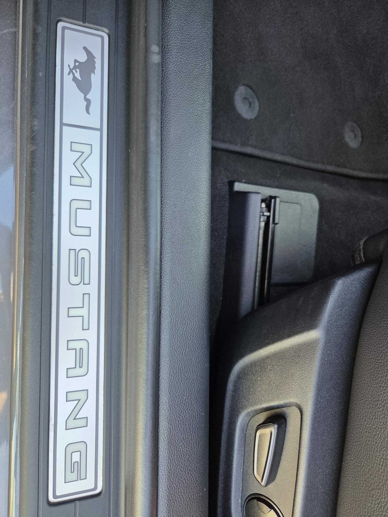 Ford Mustang CONVERTIBLE GT 5.0 TI-VCT 445 CV AT10 E6DT  - Foto 2