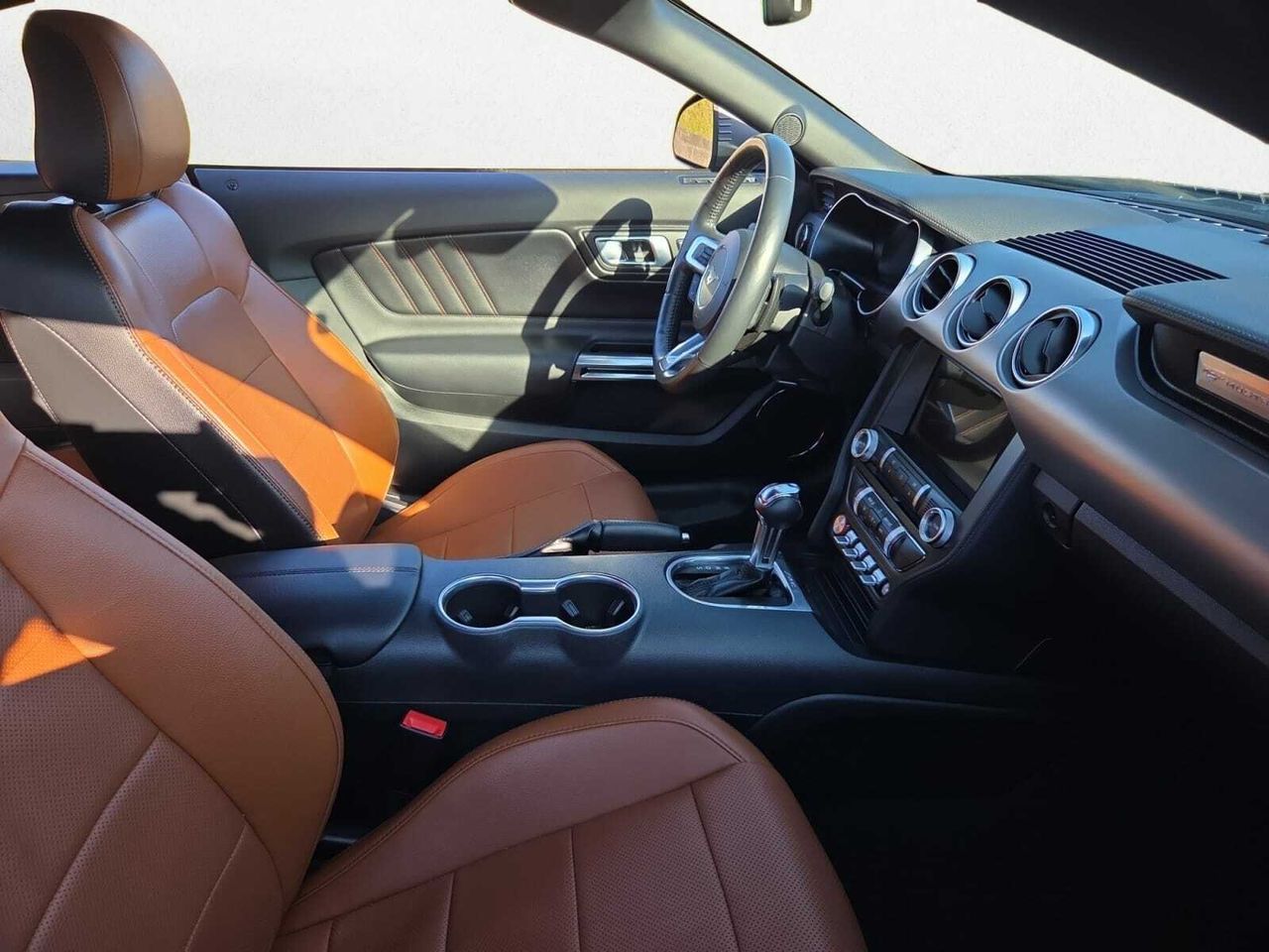 Ford Mustang CONVERTIBLE GT 5.0 TI-VCT 445 CV AT10 E6DT  - Foto 2