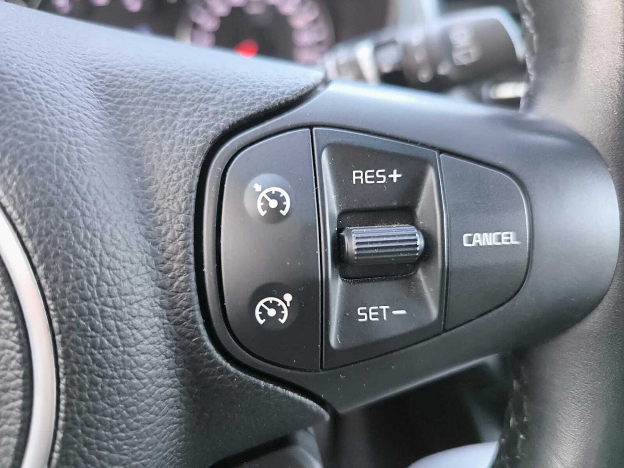 Kia Carens 1.6 GDI CONCEPT 135 CV  - Foto 2