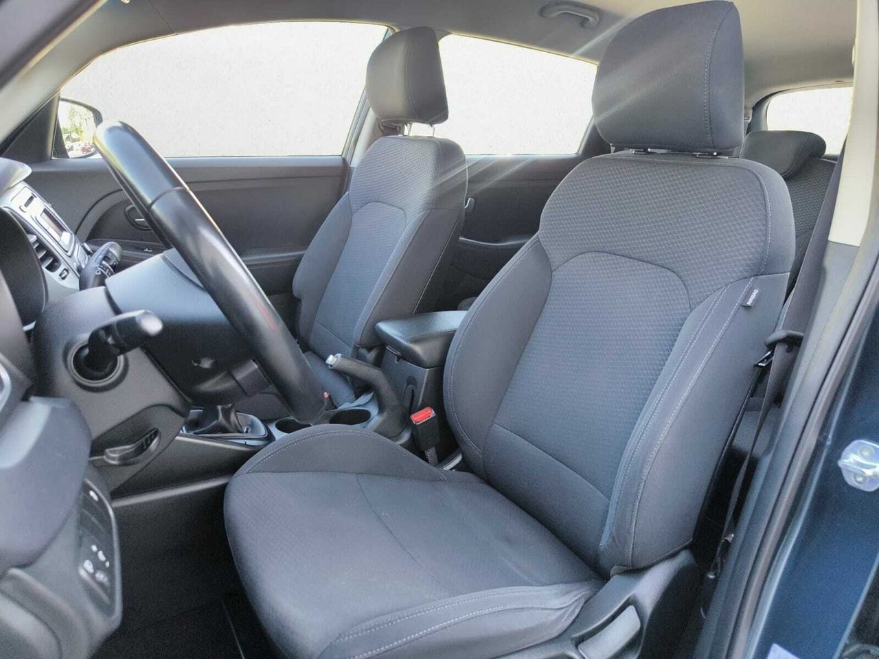 Kia Carens 1.6 GDI CONCEPT 135 CV  - Foto 2