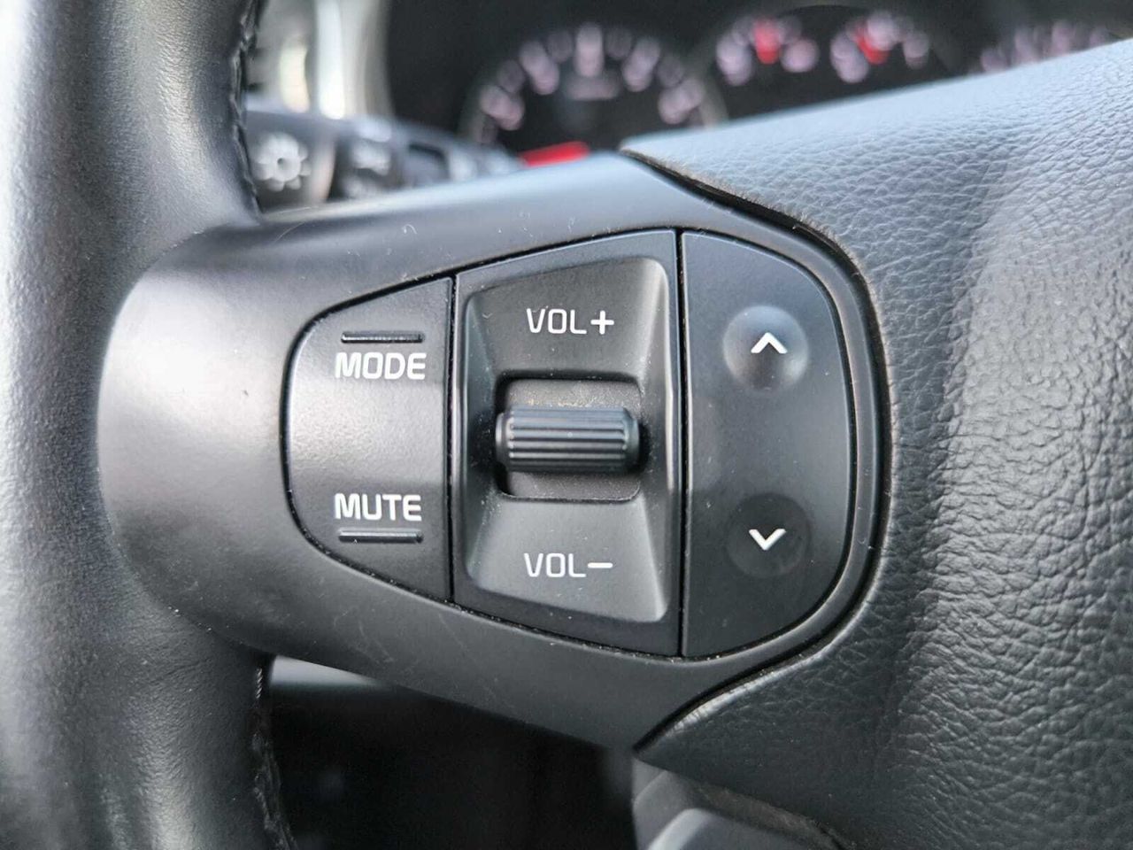 Kia Carens 1.6 GDI CONCEPT 135 CV  - Foto 2