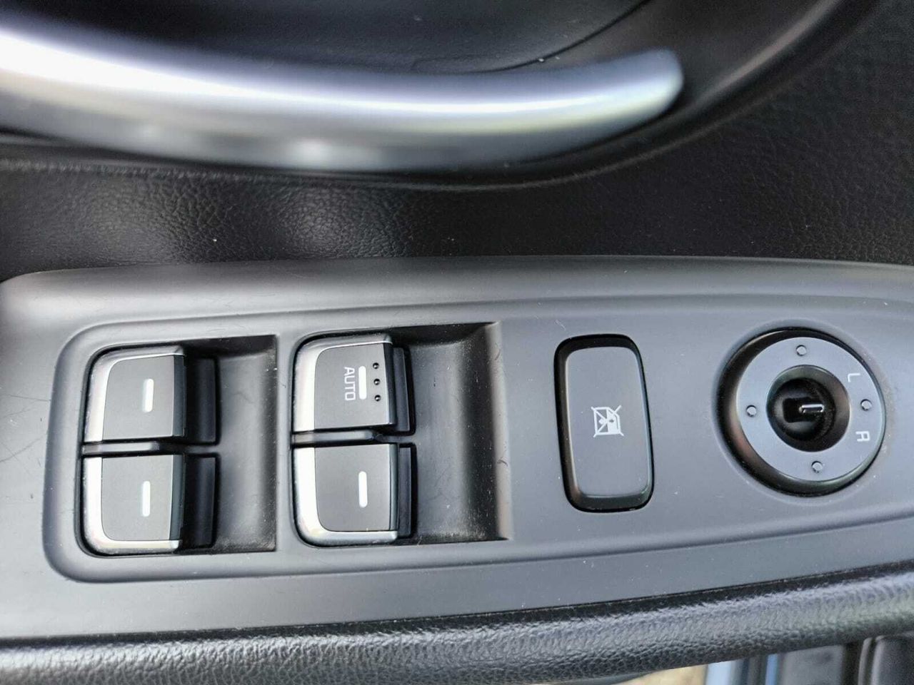 Kia Carens 1.6 GDI CONCEPT 135 CV  - Foto 2