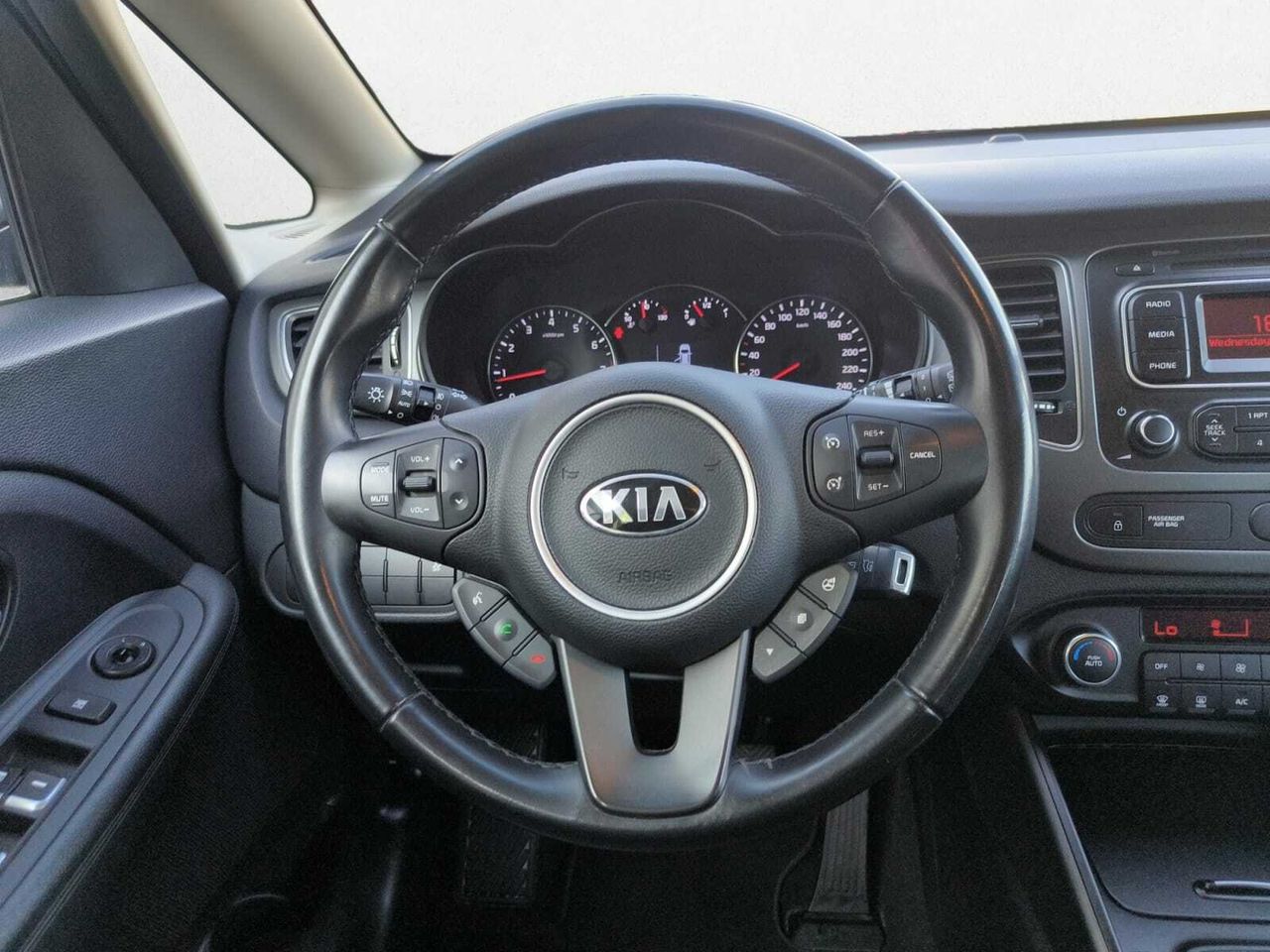 Kia Carens 1.6 GDI CONCEPT 135 CV  - Foto 2