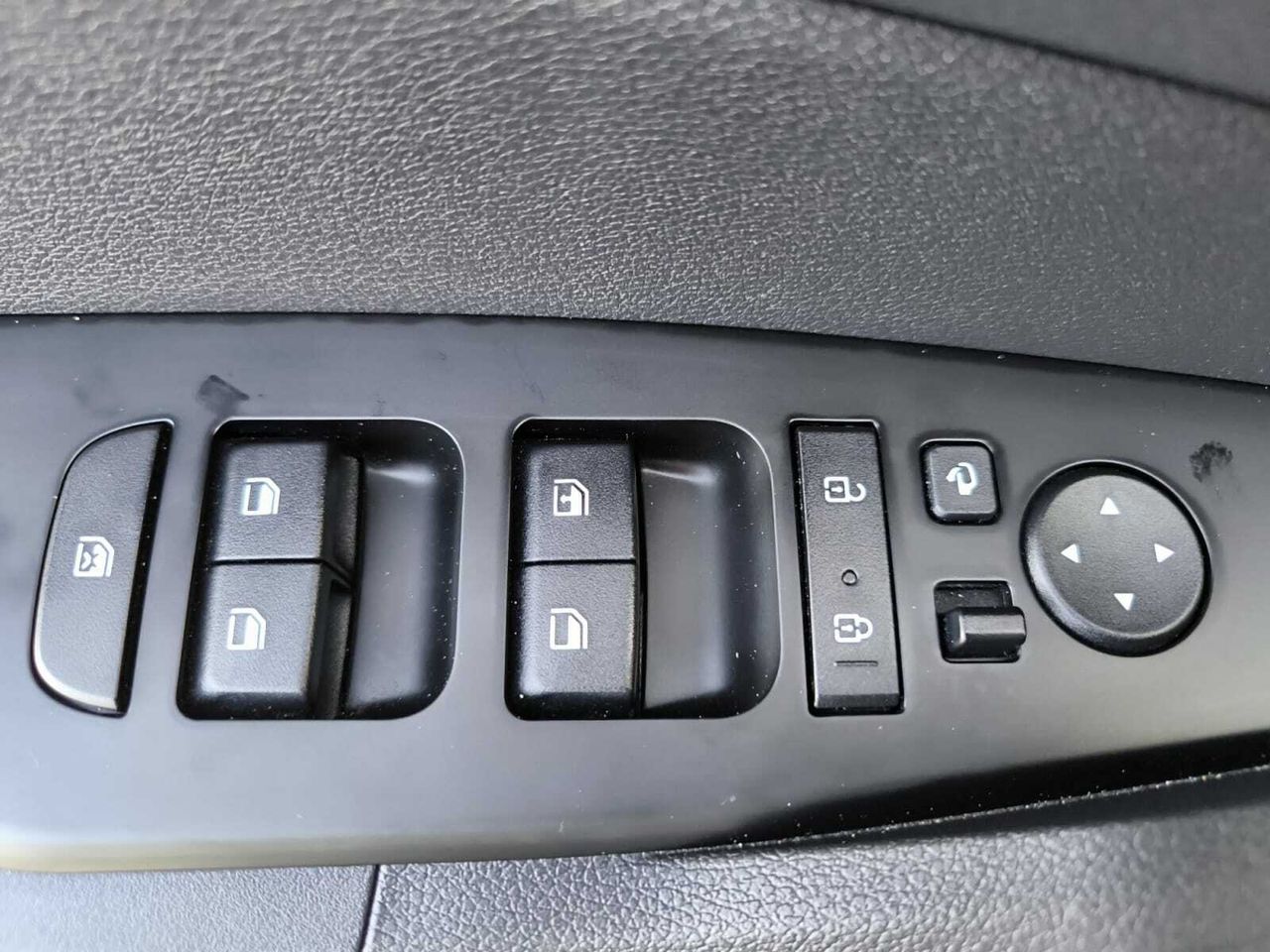 Kia Sportage 1.6 TGDI 150 CV CONCEPT 4X2  - Foto 2