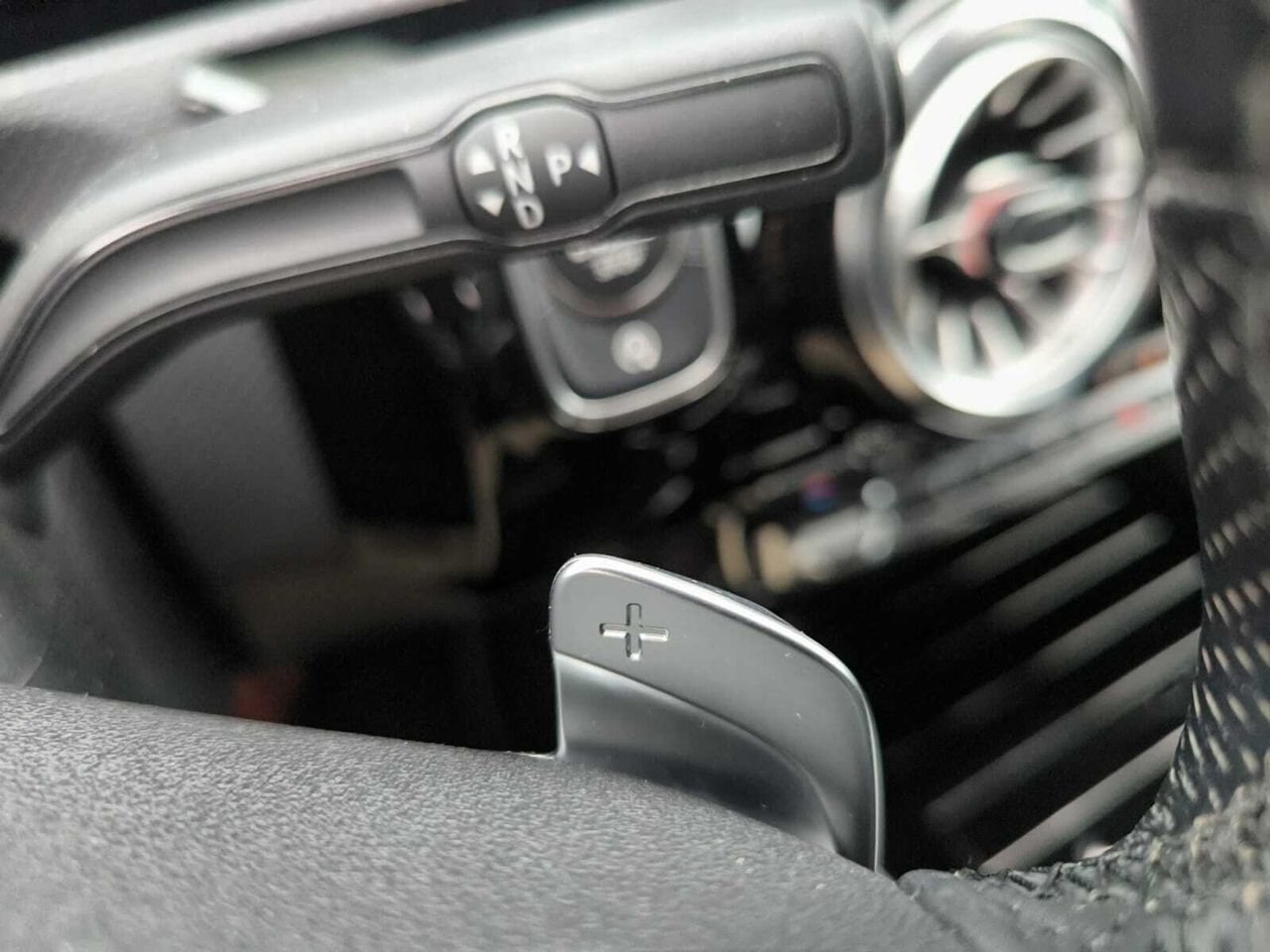 Mercedes Clase A 200 D AMG LINE + PAQUETE PREMIUM+ SMARTPHONE  - Foto 2