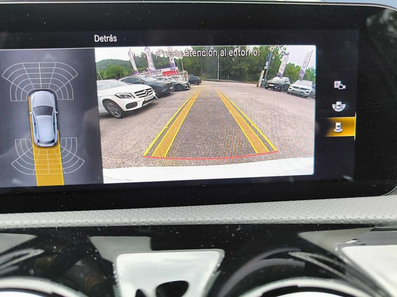 Mercedes Clase A 200 D AMG LINE + PAQUETE PREMIUM+ SMARTPHONE  - Foto 2