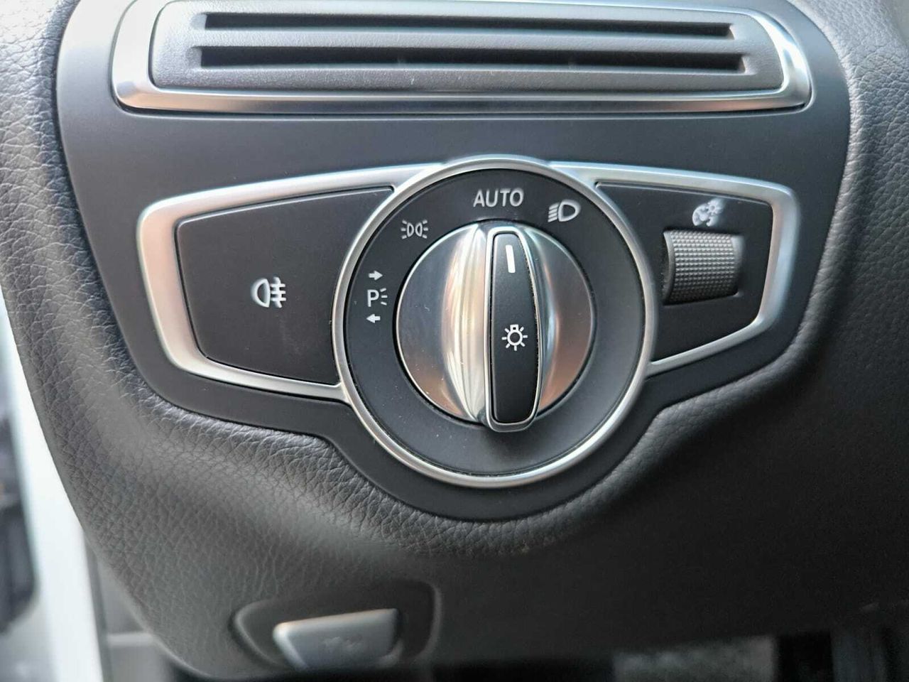 Mercedes Clase C 220 D AMG LINE  - Foto 2