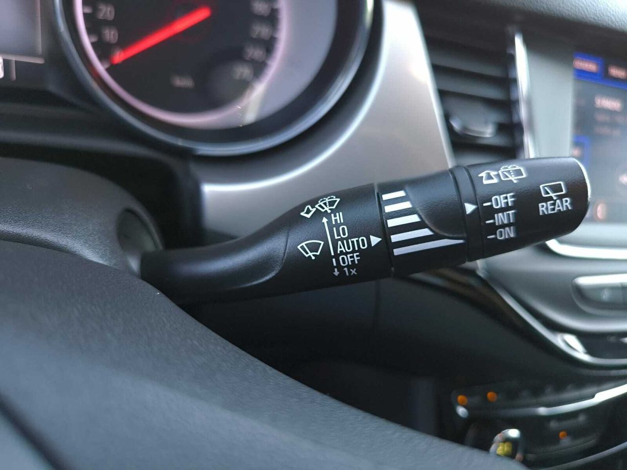 Opel Astra 1.5 D DVC 77 KW 105 CV EDITION  - Foto 2