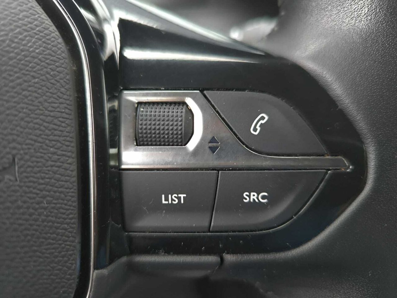 Peugeot 2008 ACTIVE BLUE HDI 100 CV  - Foto 2