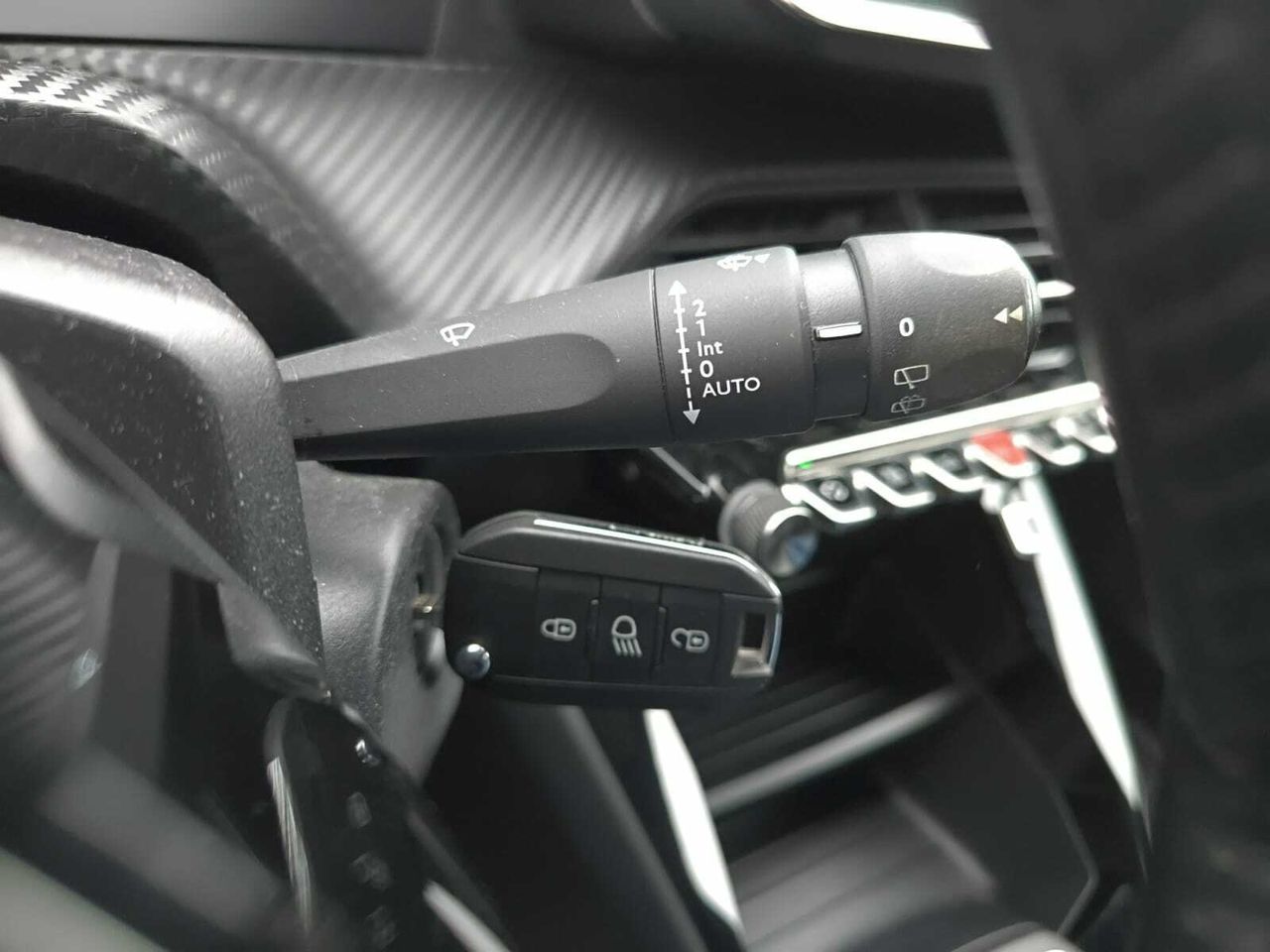 Peugeot 2008 ACTIVE BLUE HDI 100 CV  - Foto 2