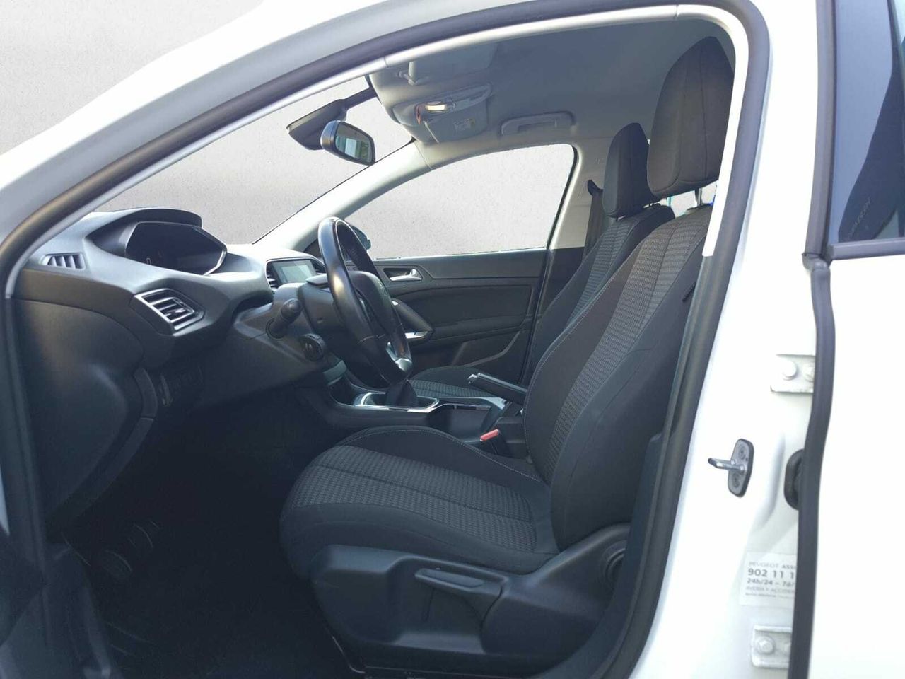 Peugeot 308 ACTIVE PACK BLUE HDI 100 CV  - Foto 2