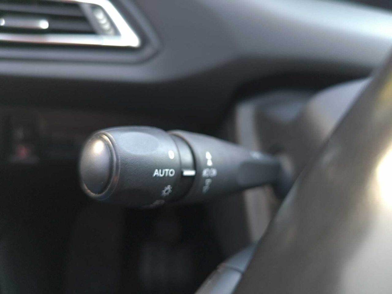 Peugeot 308 ACTIVE PACK BLUE HDI 100 CV  - Foto 2