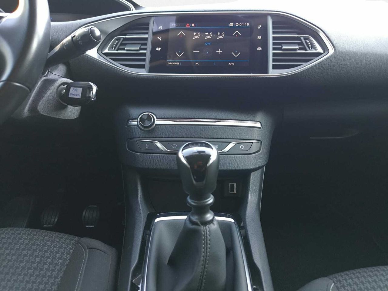 Peugeot 308 ACTIVE PACK BLUE HDI 100 CV  - Foto 2